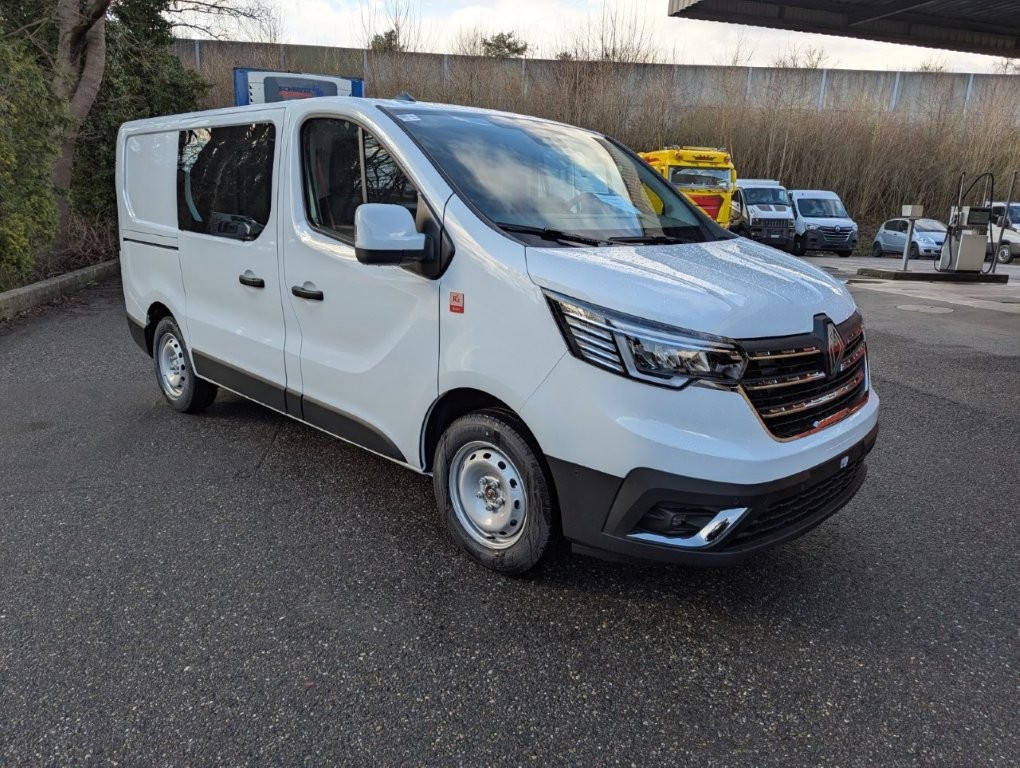 RENAULT 150 BVA L1H1-image-1