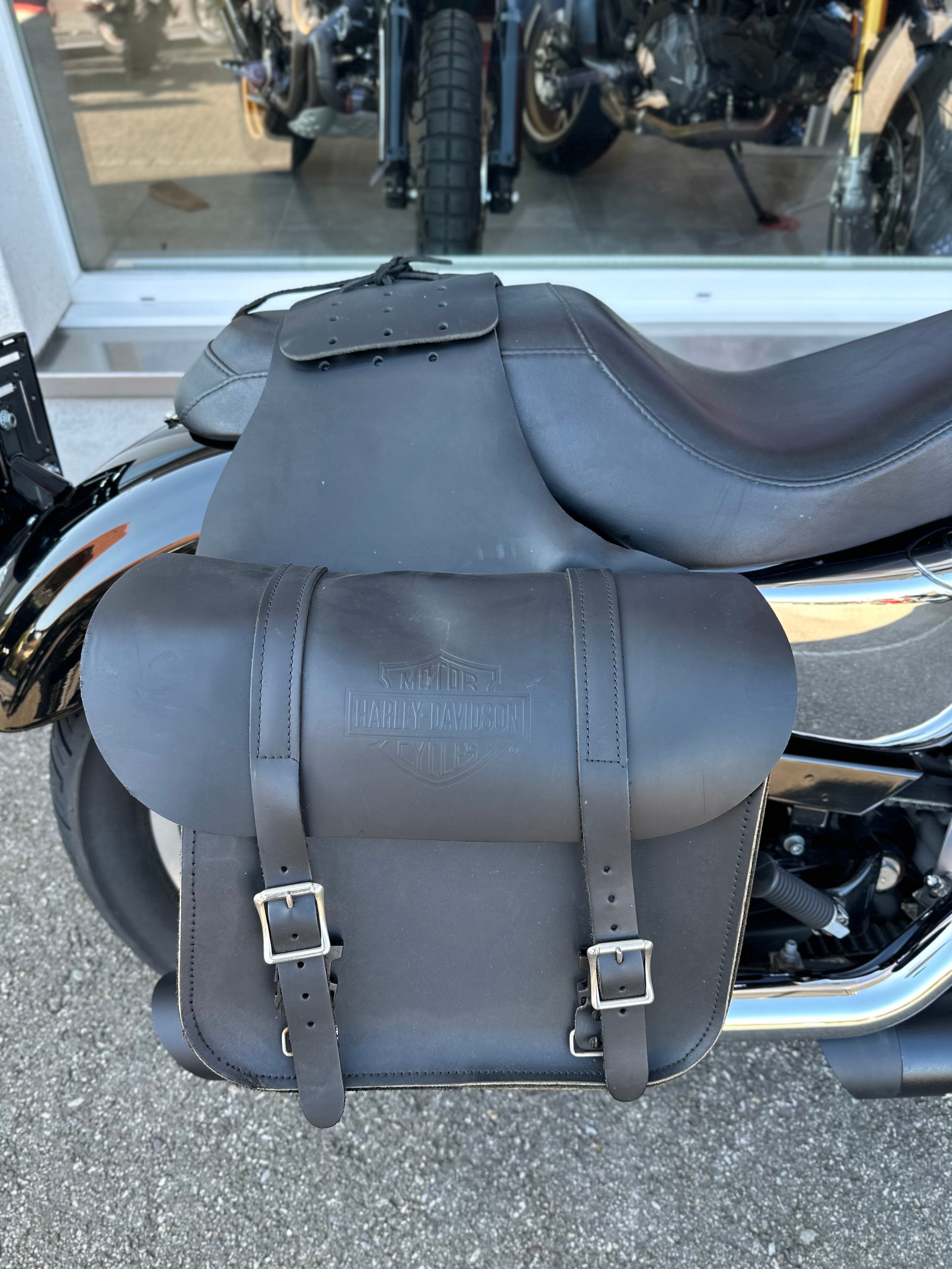 HARLEY-DAVIDSON XL 883 C Sportster Custom-image-9
