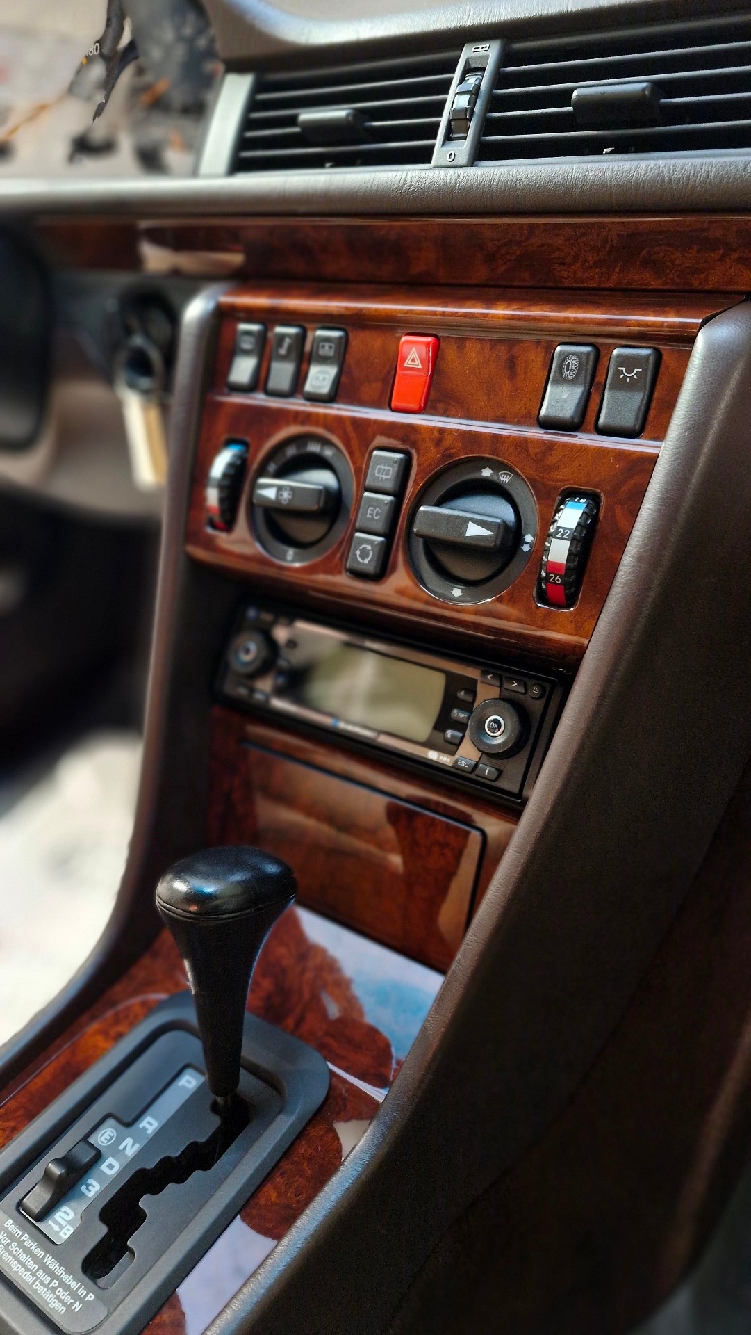 MERCEDES-BENZ 500 E Automatic-image-14