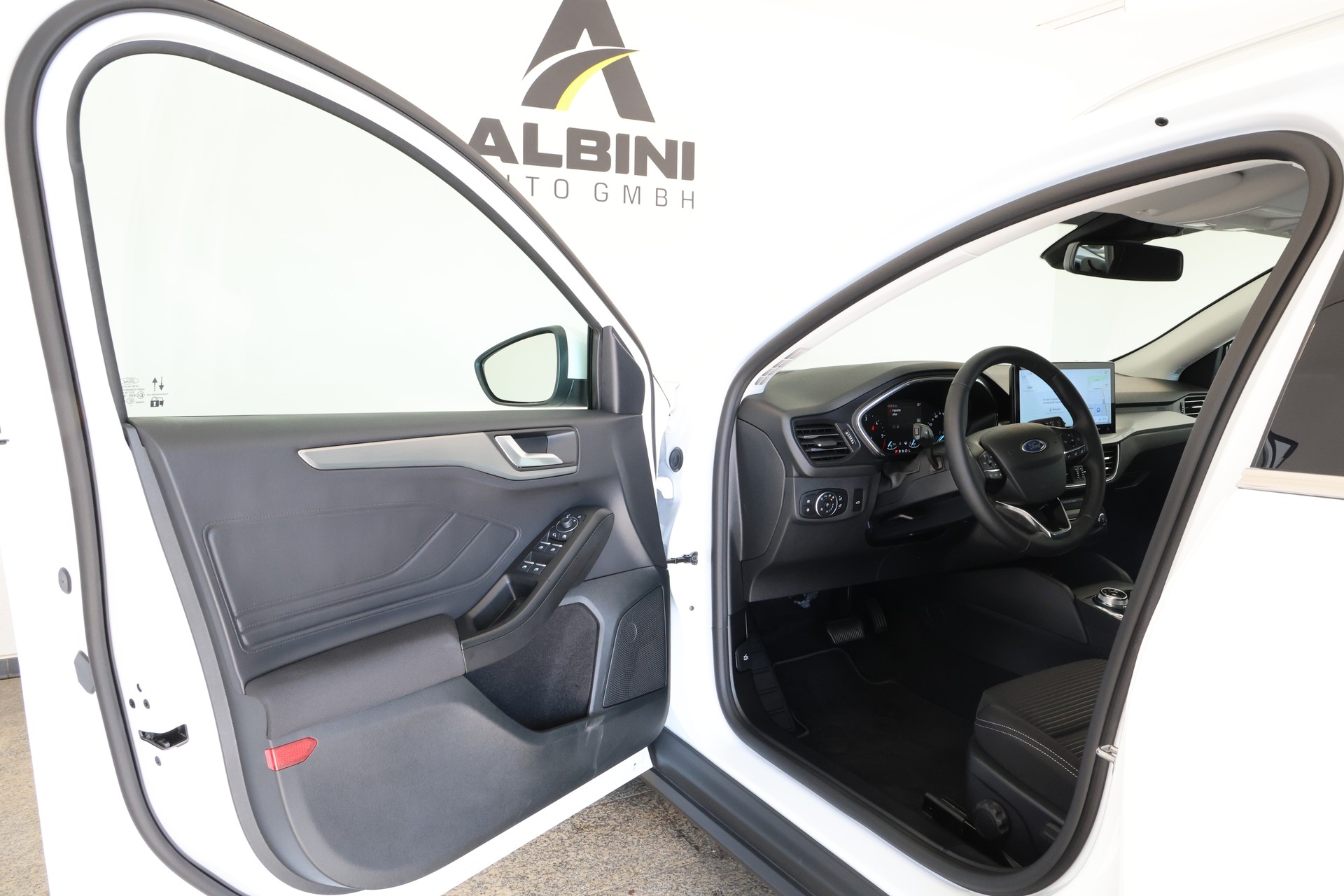 FORD Focus 1.5 EcoBlue TDCi Titanium Automatic-image-4