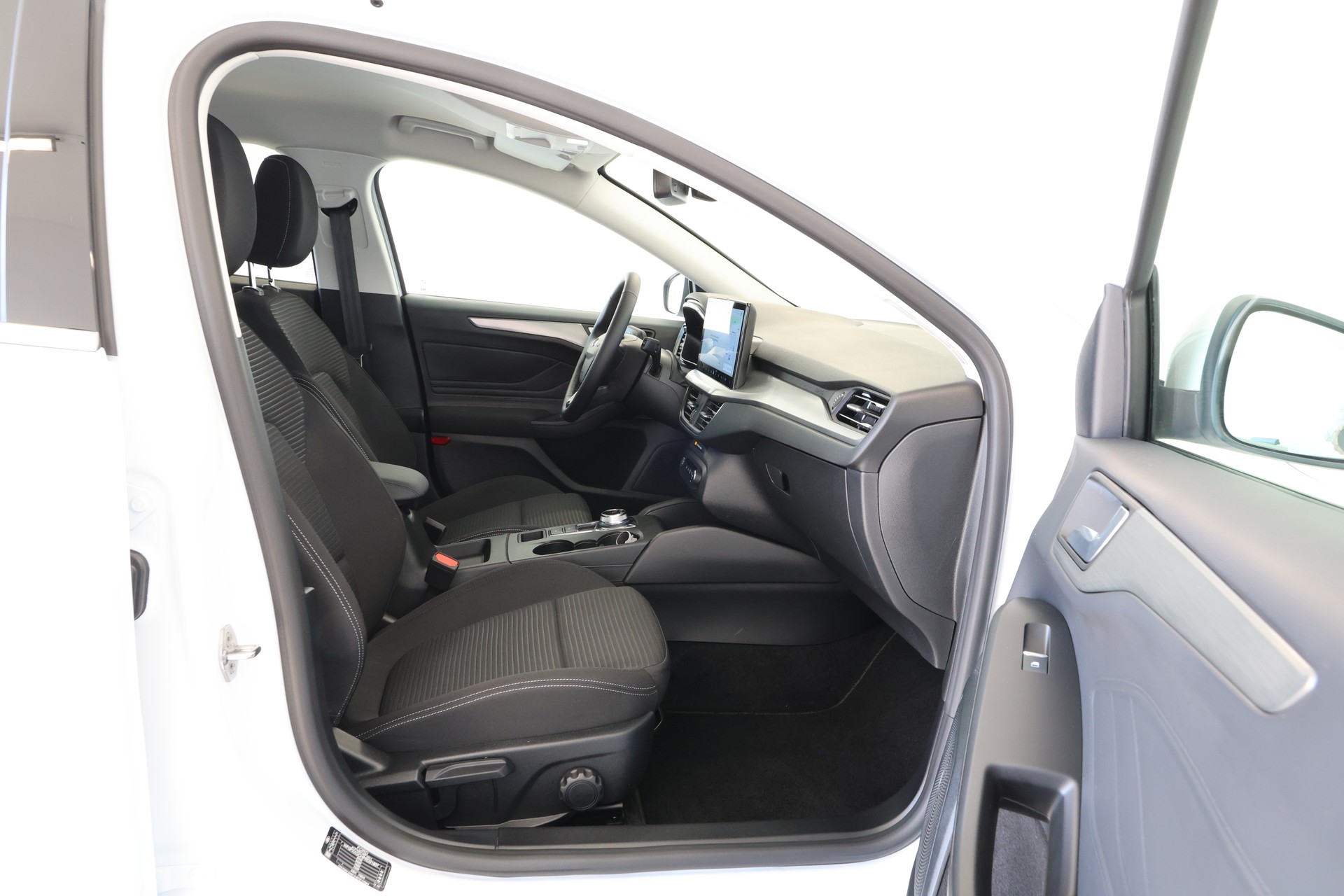 FORD Focus 1.5 EcoBlue TDCi Titanium Automatic-image-11