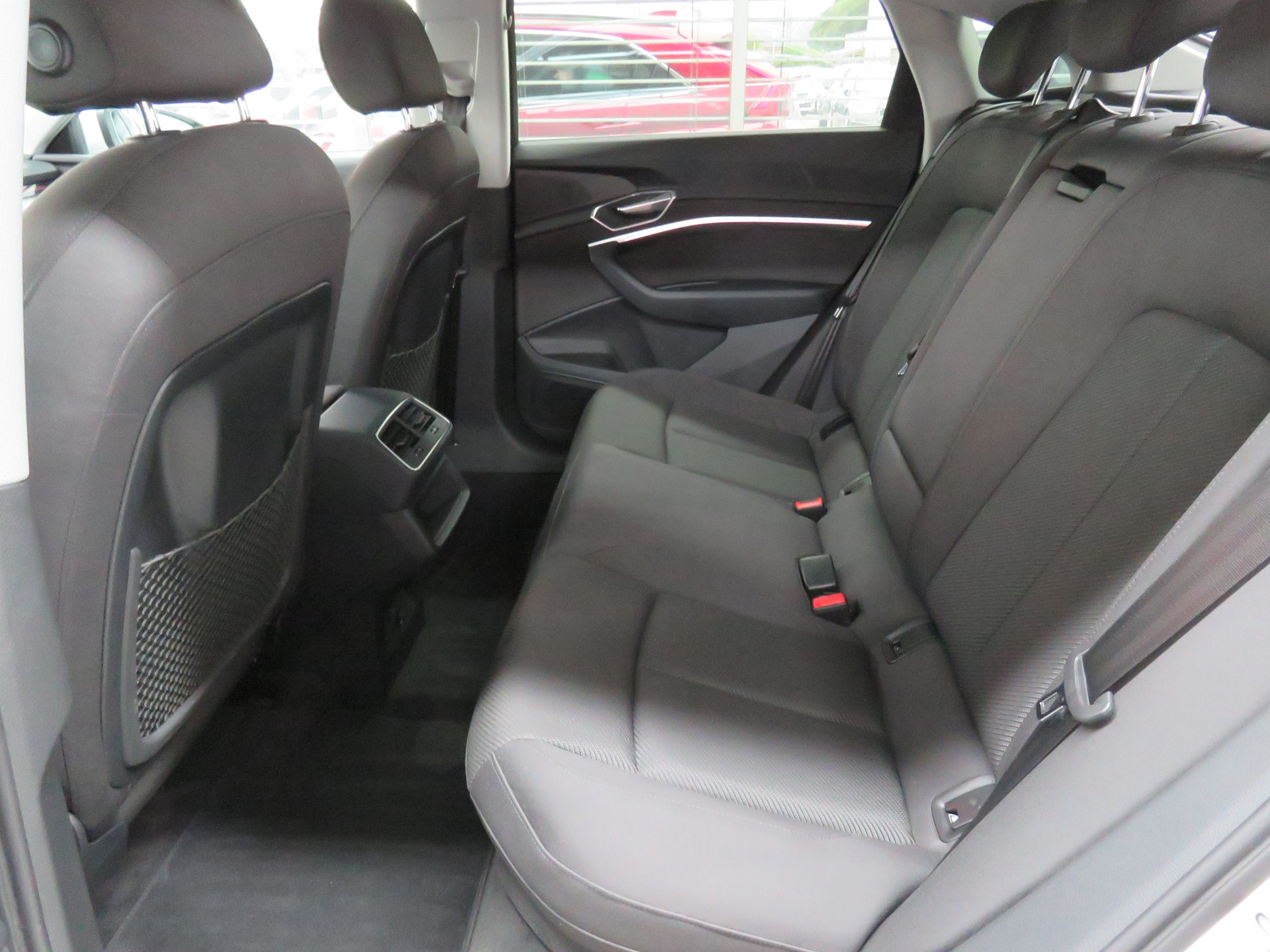 AUDI e-tron 50 Sportback S Line Quattro Automat-image-11