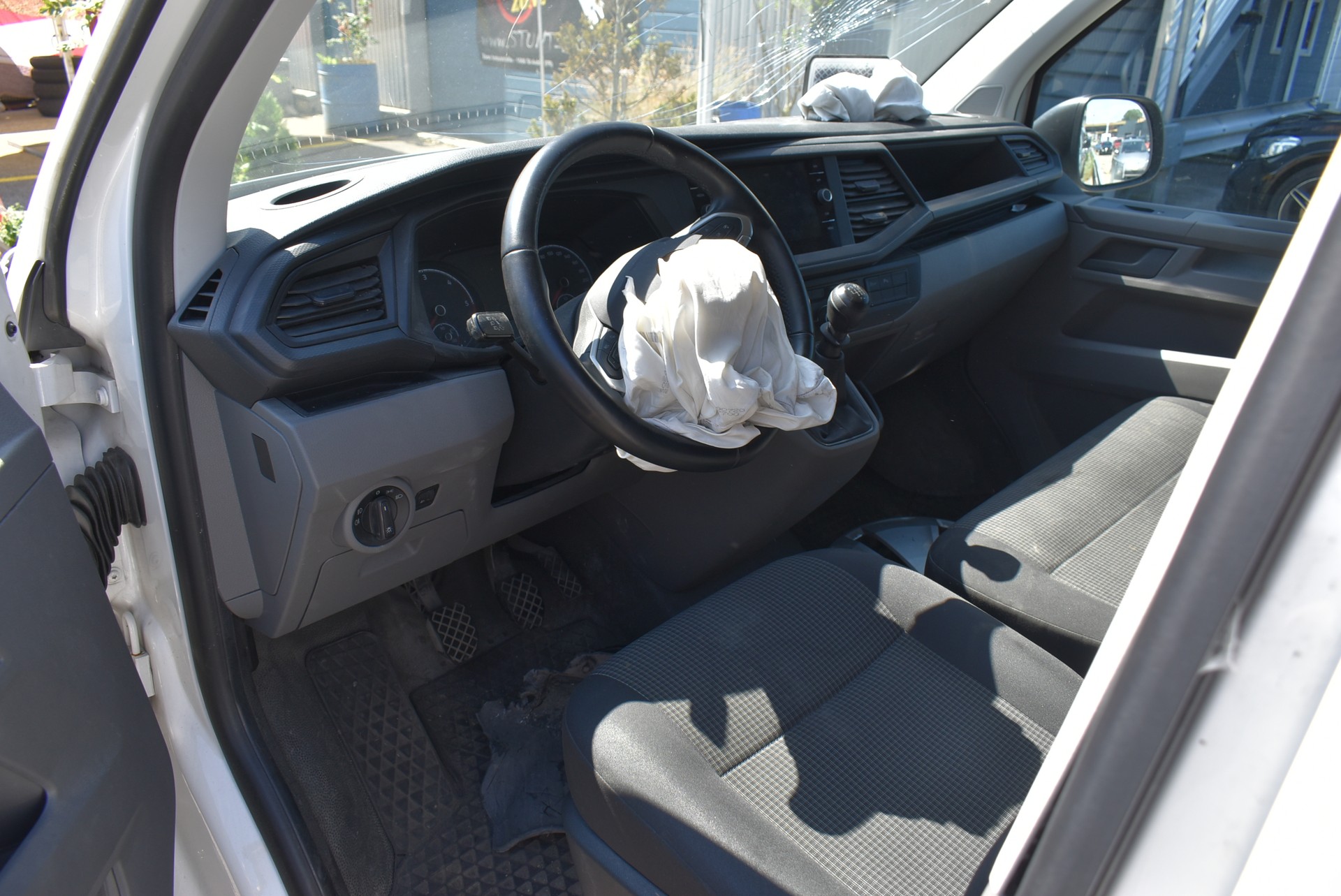 VW T6.1 2.0 TDI-image-5