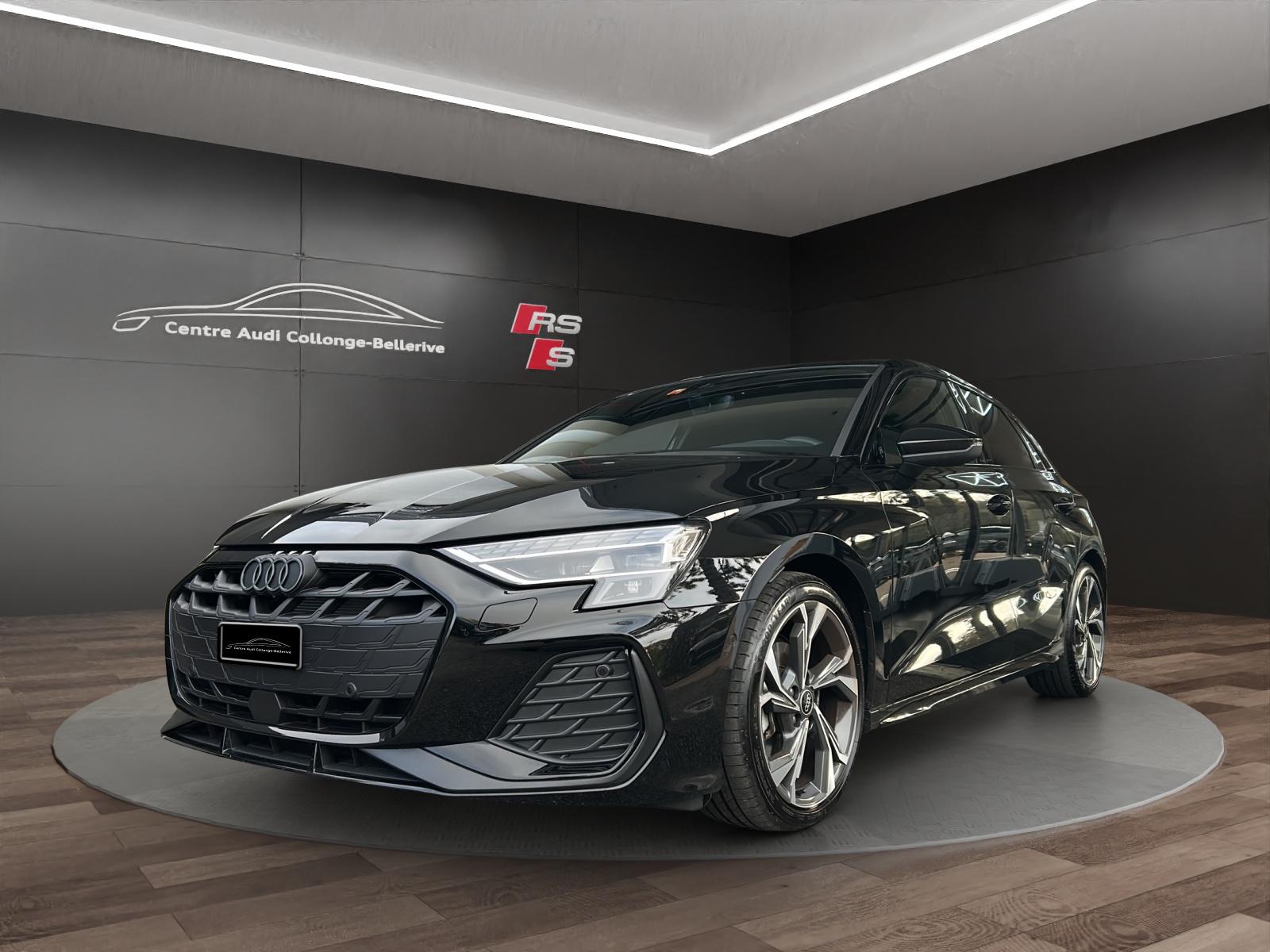AUDI A3 Sportback 35 TFSI S line Attraction S-tronic-image-0