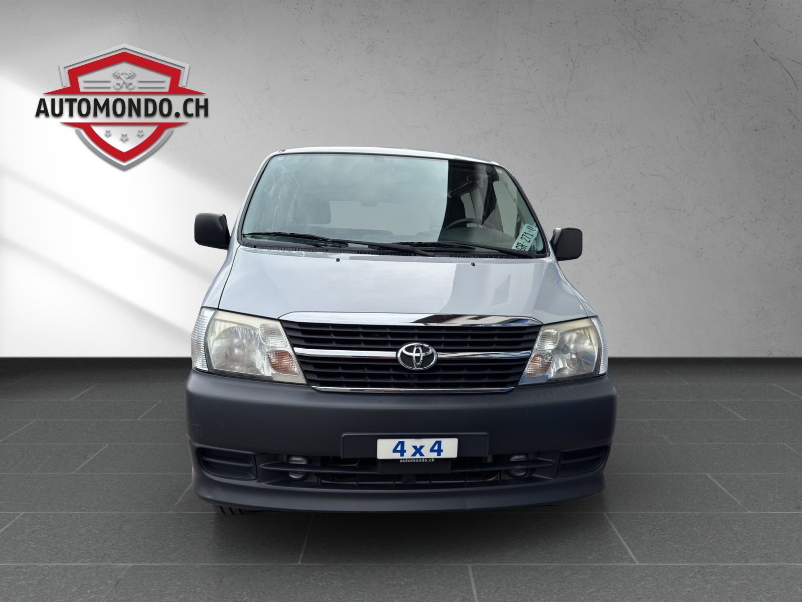 TOYOTA Hiace D-4D Van 4WD SWB-image-2
