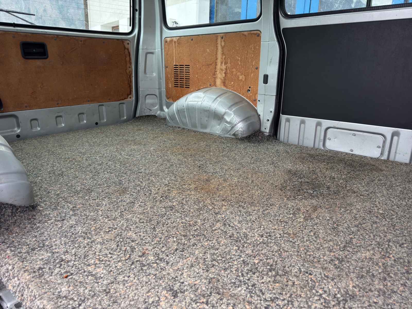 TOYOTA Hiace D-4D Van 4WD SWB-image-11