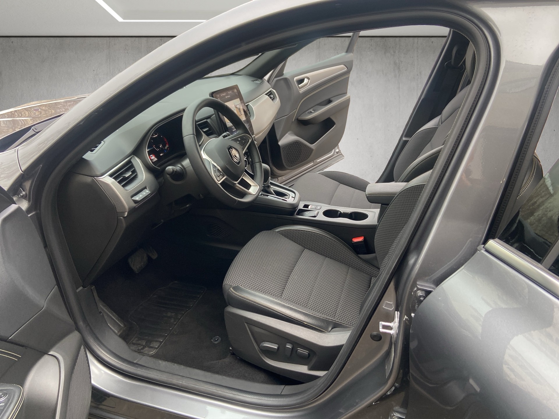RENAULT Arkana 1.3 TCe Techno EDC-image-7