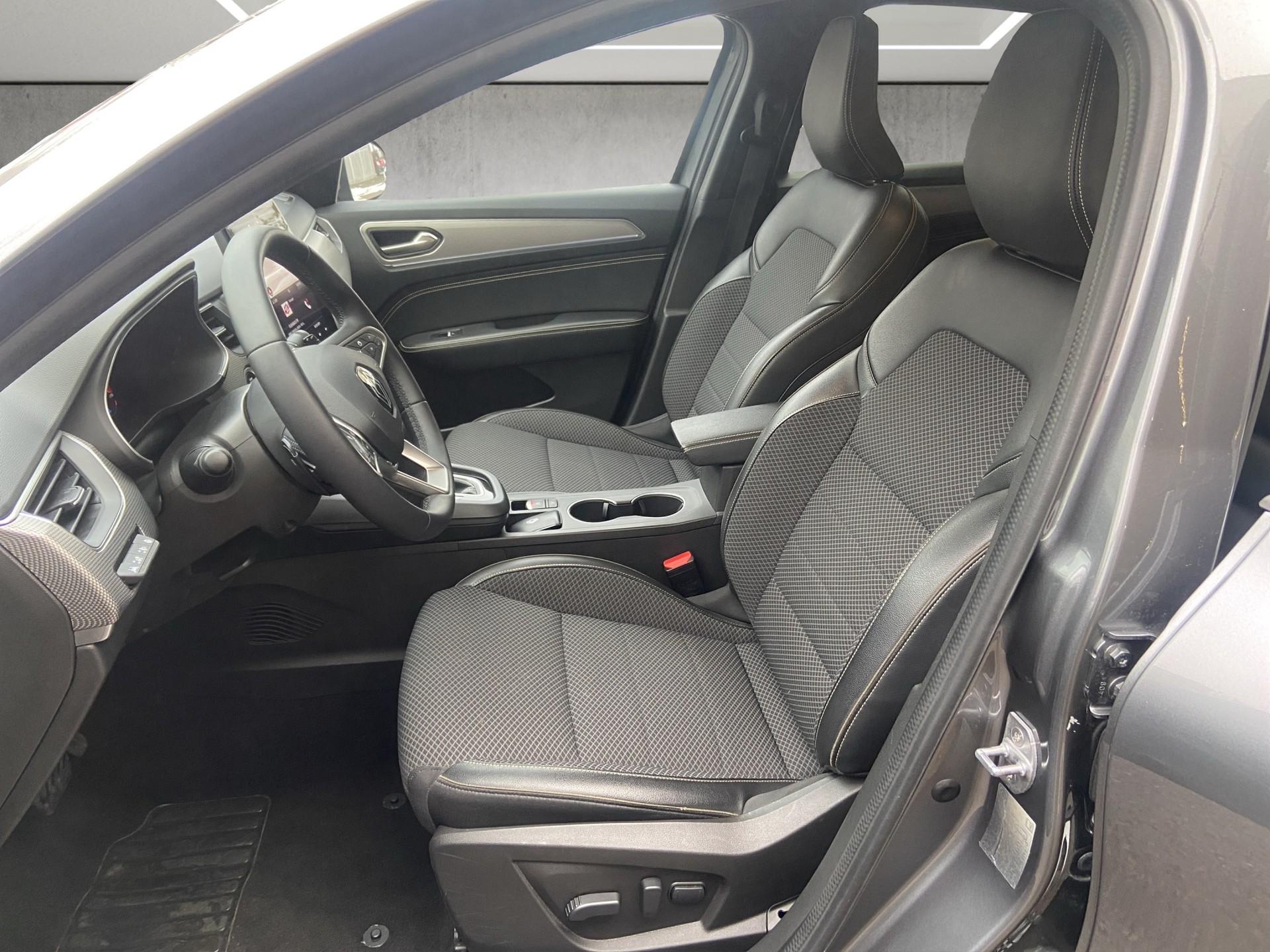 RENAULT Arkana 1.3 TCe Techno EDC-image-6