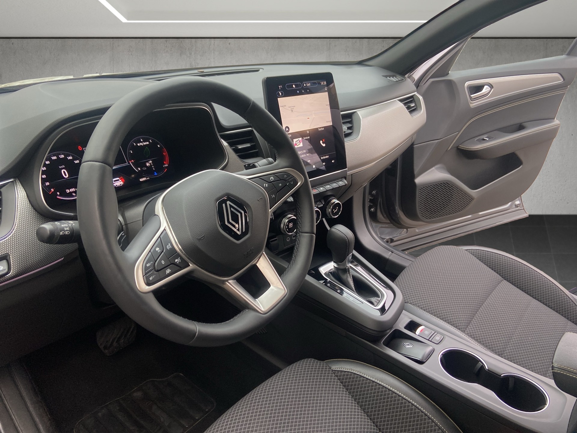 RENAULT Arkana 1.3 TCe Techno EDC-image-11