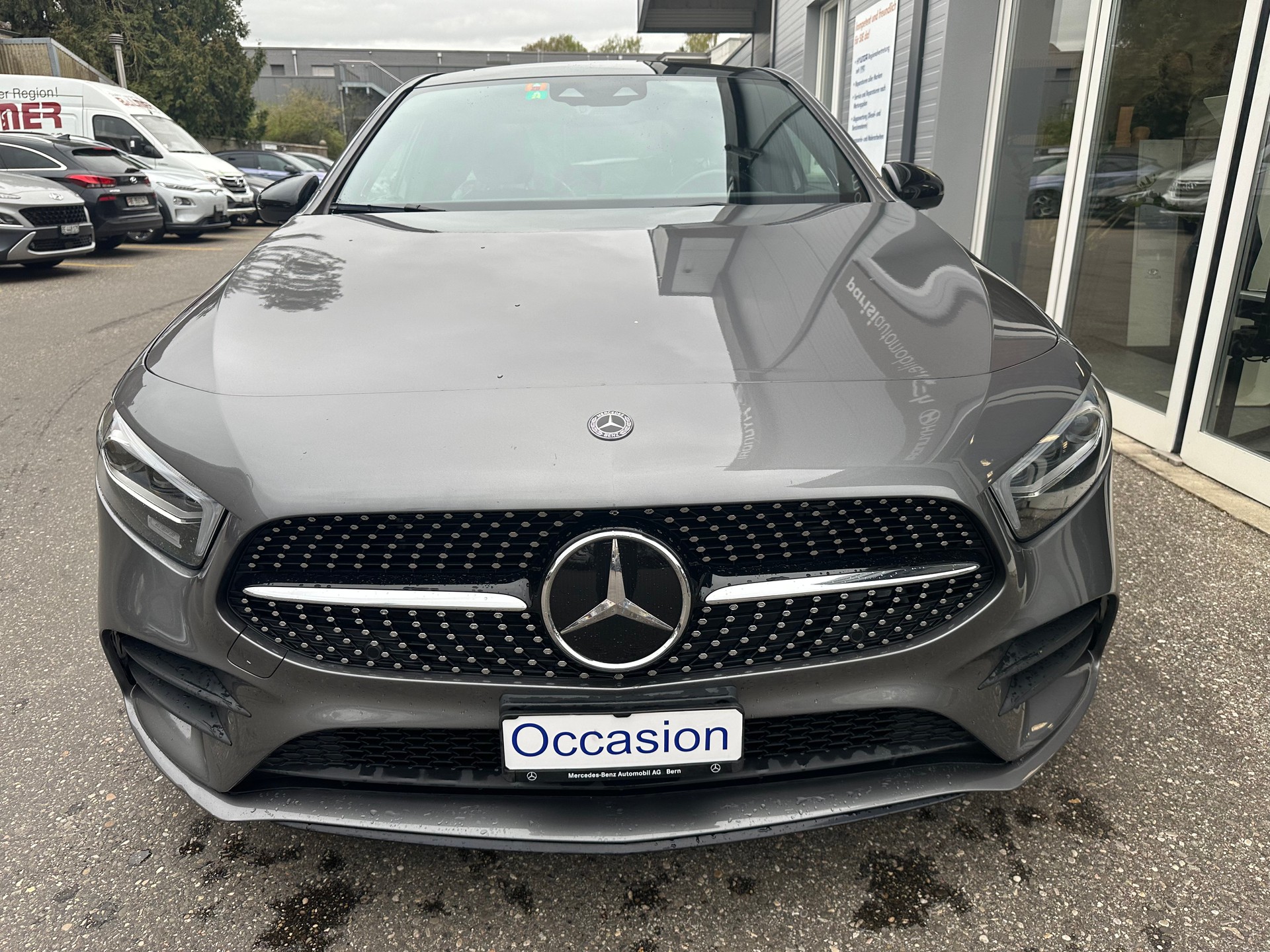 MERCEDES-BENZ A 220 d AMG Line 8G-DCT-image-1