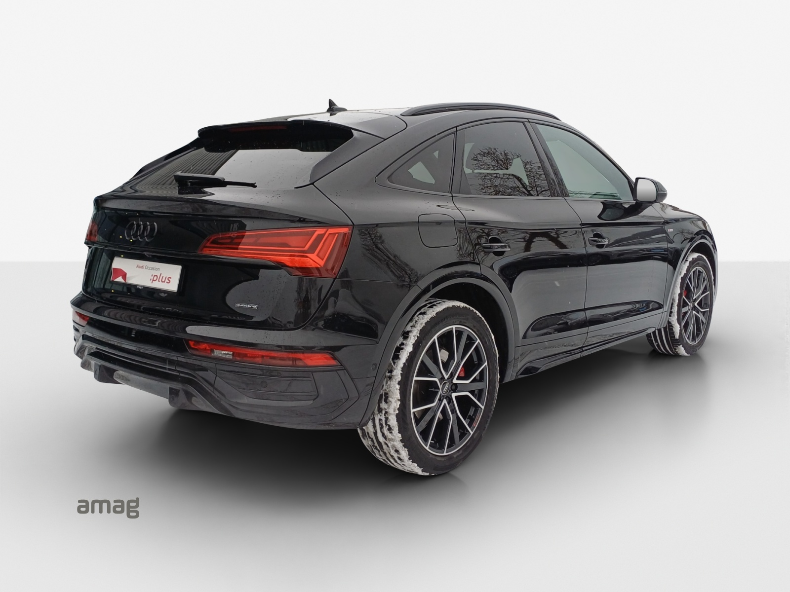 AUDI Q5 Sportback 40 TDI Blackedition quattro S-tronic-image-4