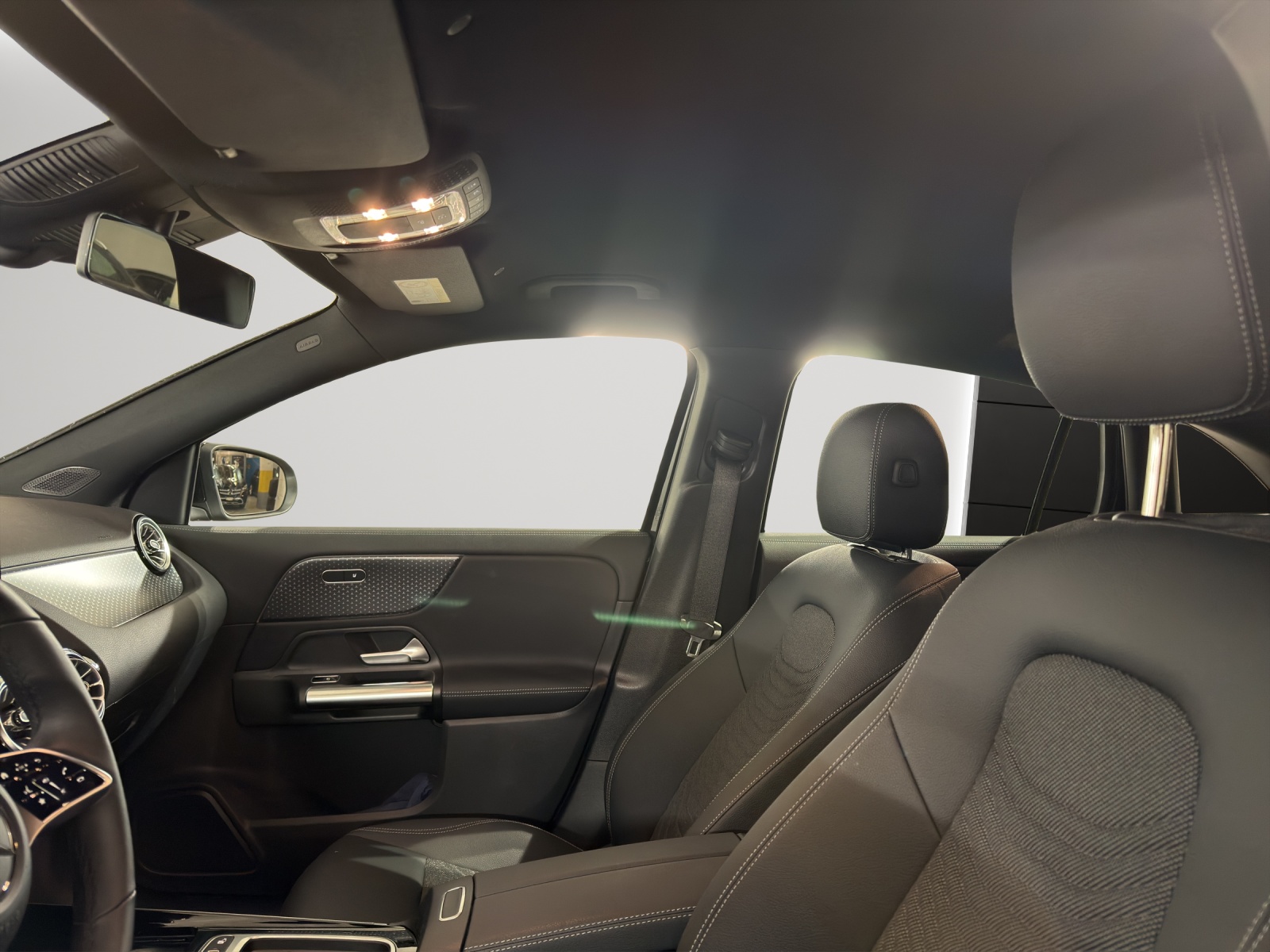 Image MERCEDES-BENZ GLA-250 GLA 250 e EQ Star 8G-DCT