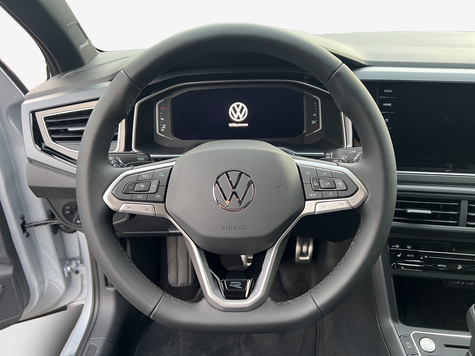VW Polo 1.0 TSI R-Line DSG-image-9