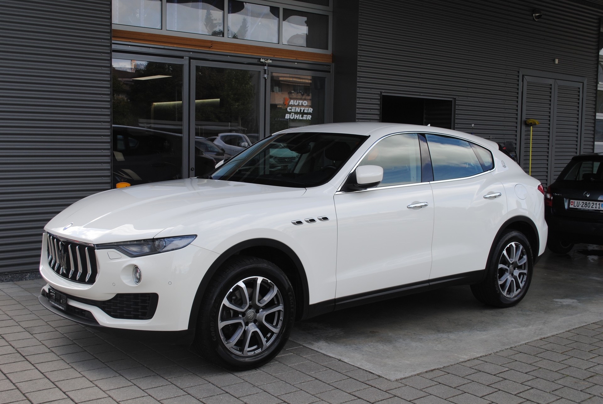 MASERATI Levante D 3.0 V6 Automatica-image-3