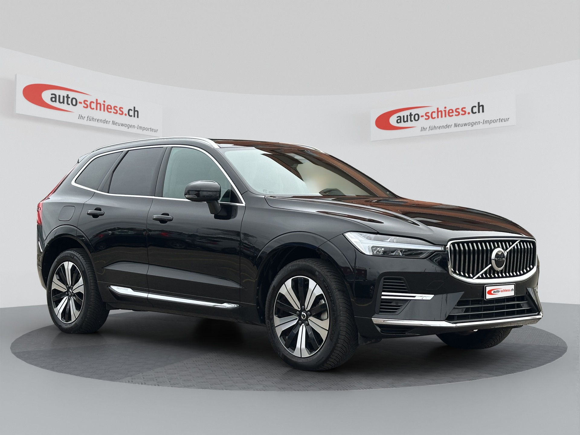 VOLVO XC60 T6 eAWD PluginHybrid Plus Bright Geartronic-image-0