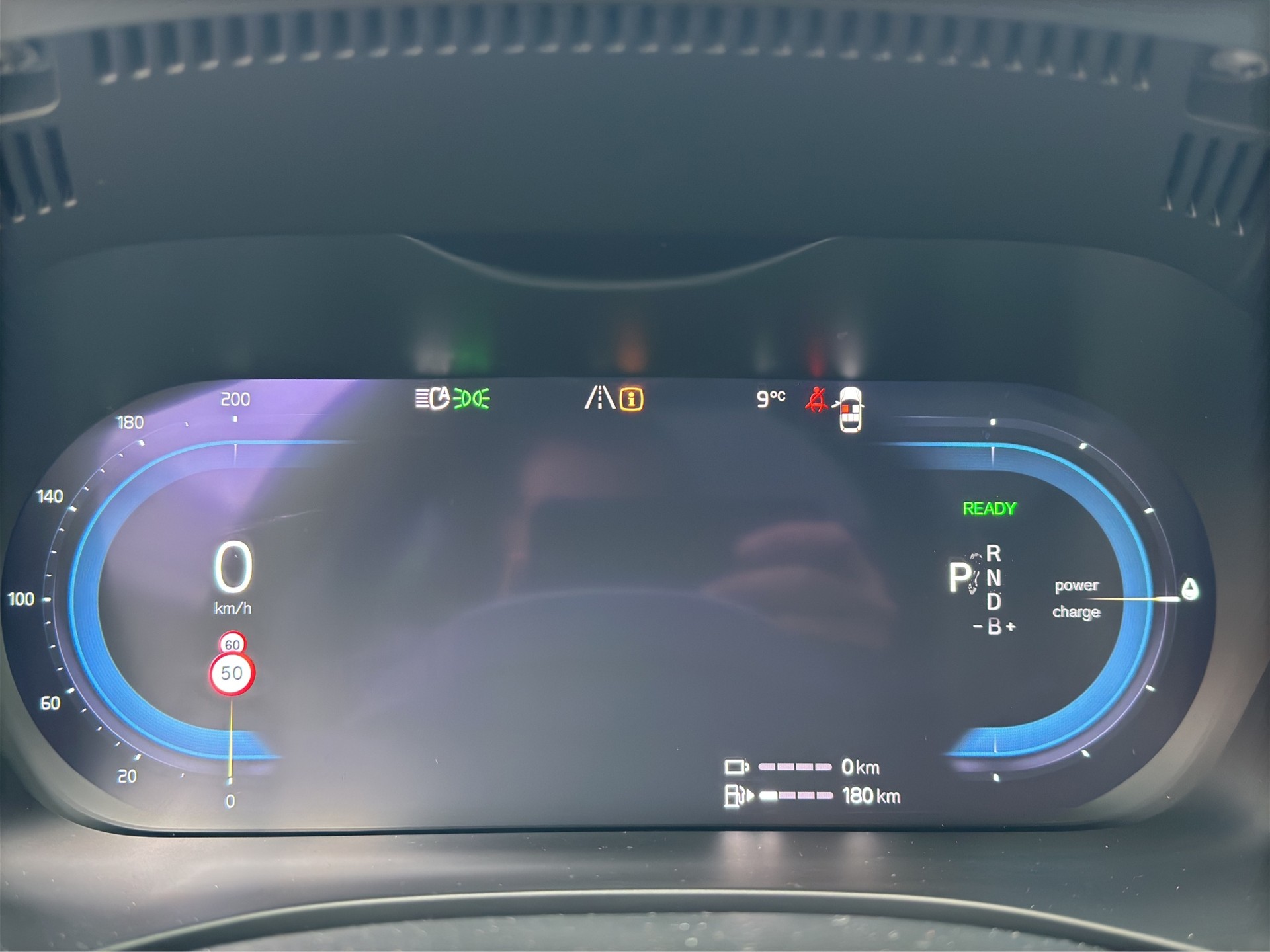 VOLVO XC60 T6 eAWD PluginHybrid Plus Bright Geartronic-image-11