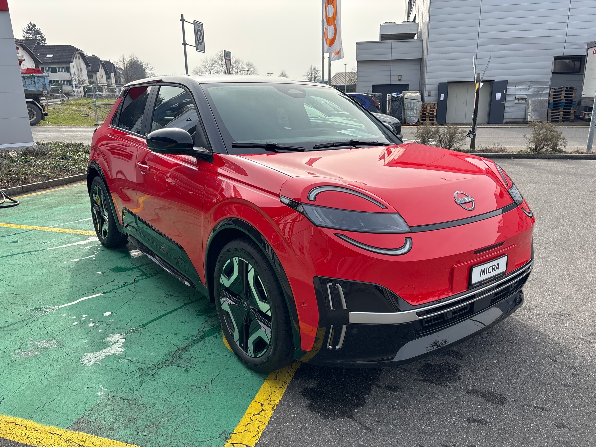 NISSAN Micra 52kWh Advance-showroom-element-3