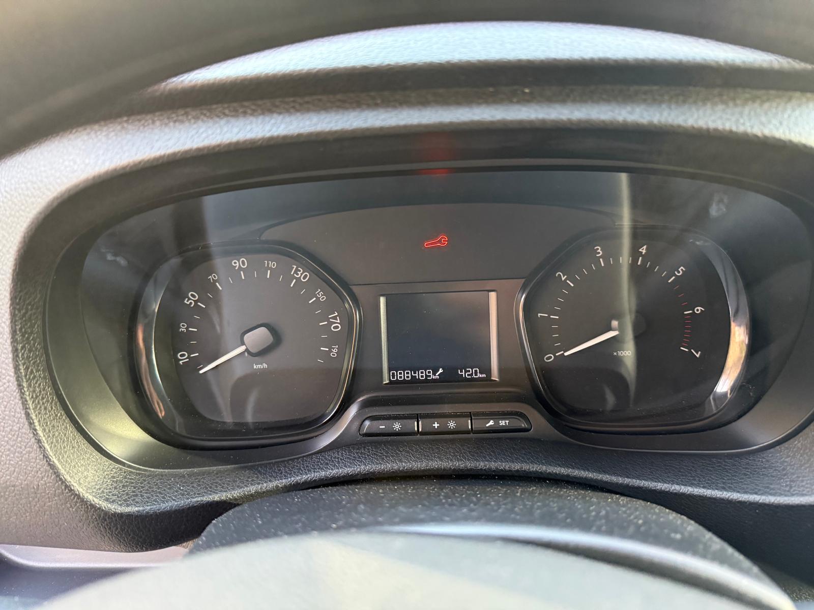 OPEL Vivaro Cargo 2.0 CDTI Essentia s/s M EN-image-6