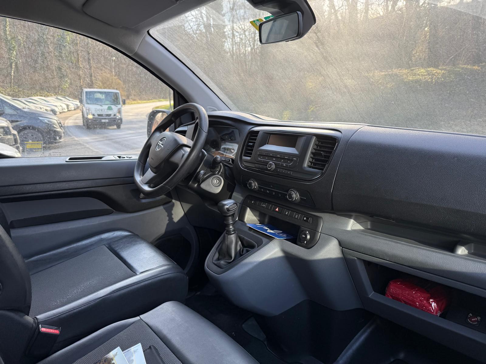 OPEL Vivaro Cargo 2.0 CDTI Essentia s/s M EN-image-5