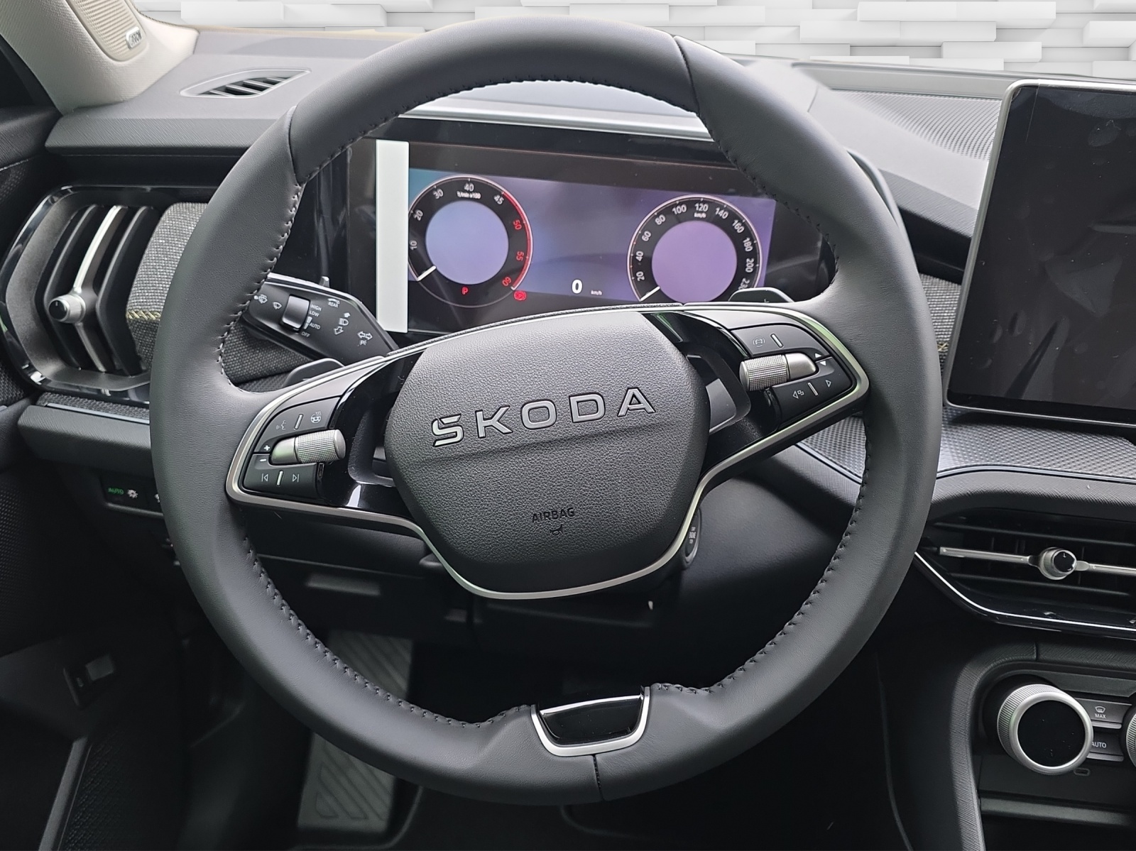 SKODA Kodiaq 2.0 TSI Dynamic 4x4-image-5