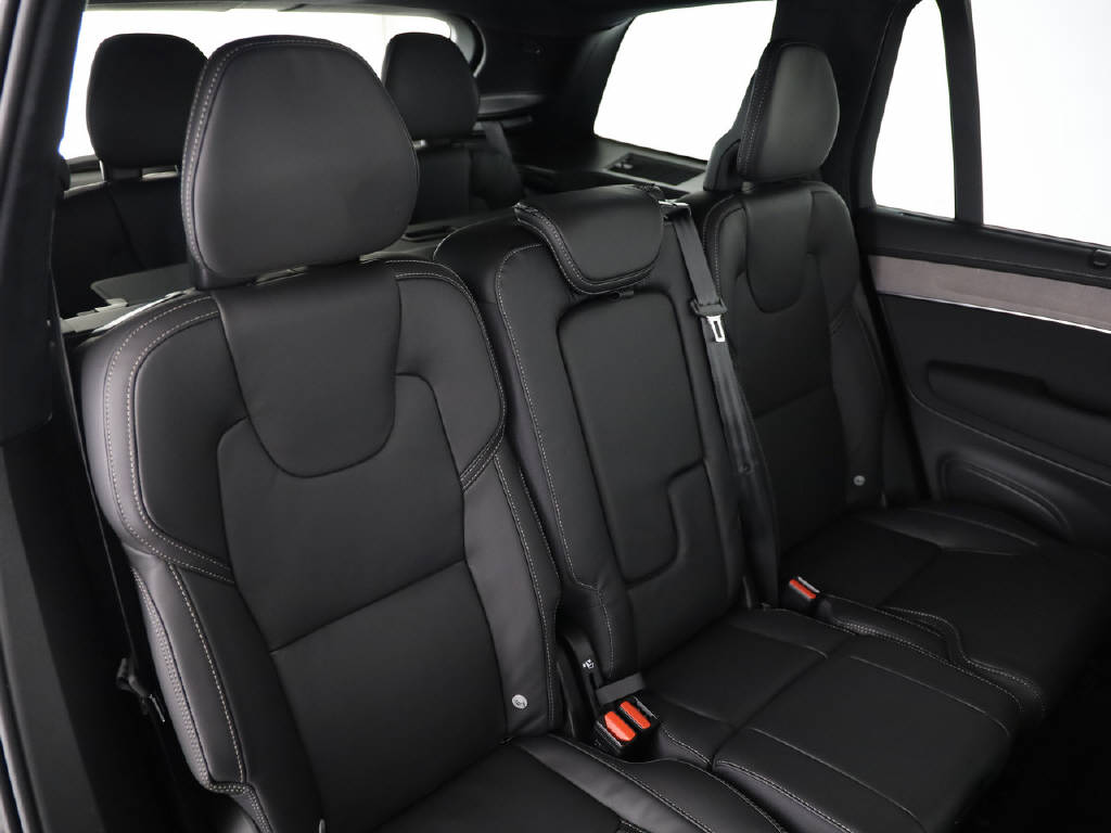 VOLVO XC90 2.0 T8 TE XCLUSIVE Ultra Dark eAWD-image-25
