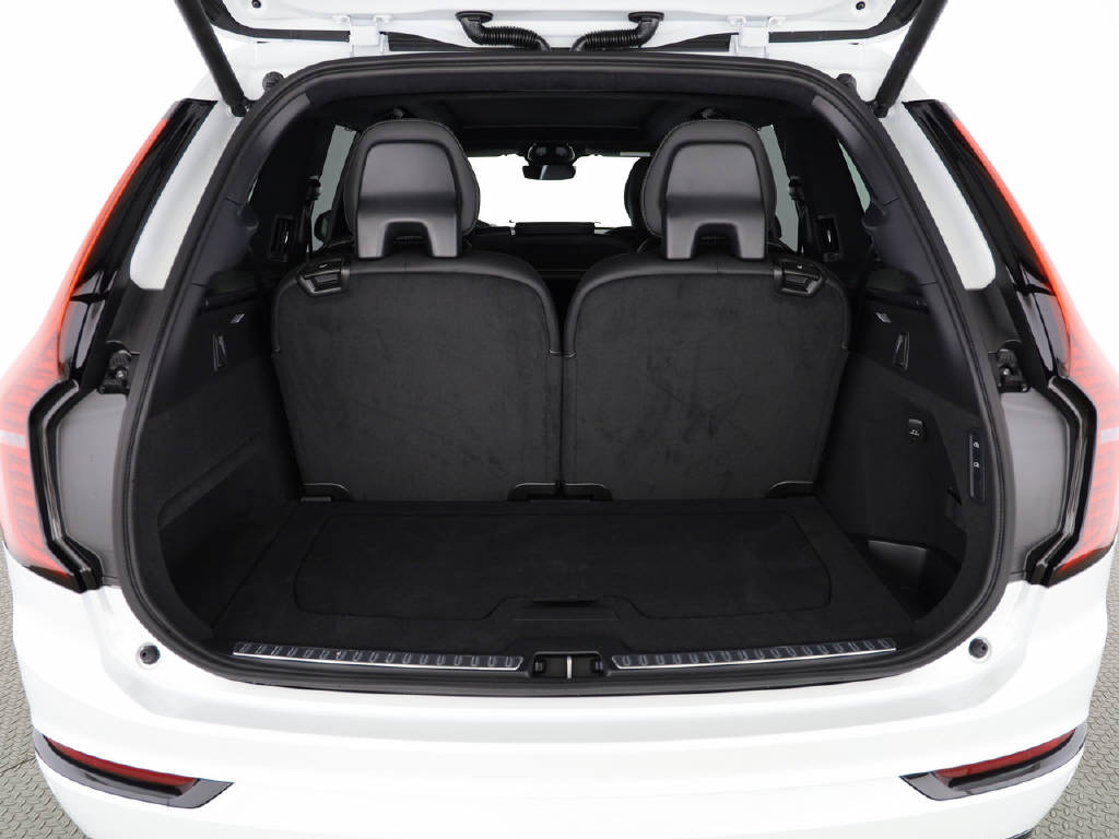 VOLVO XC90 2.0 T8 TE XCLUSIVE Ultra Dark eAWD-image-23