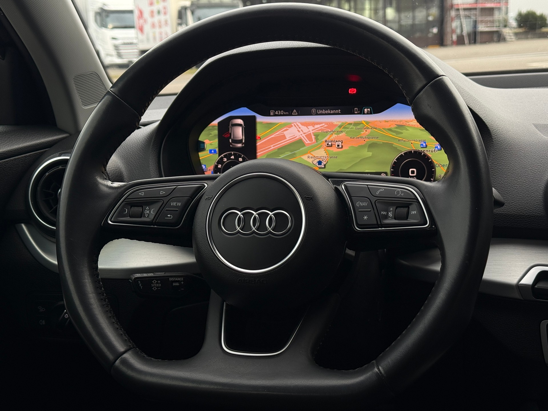 AUDI Q2 35 TFSI Sport S-tronic *All Black*-image-10