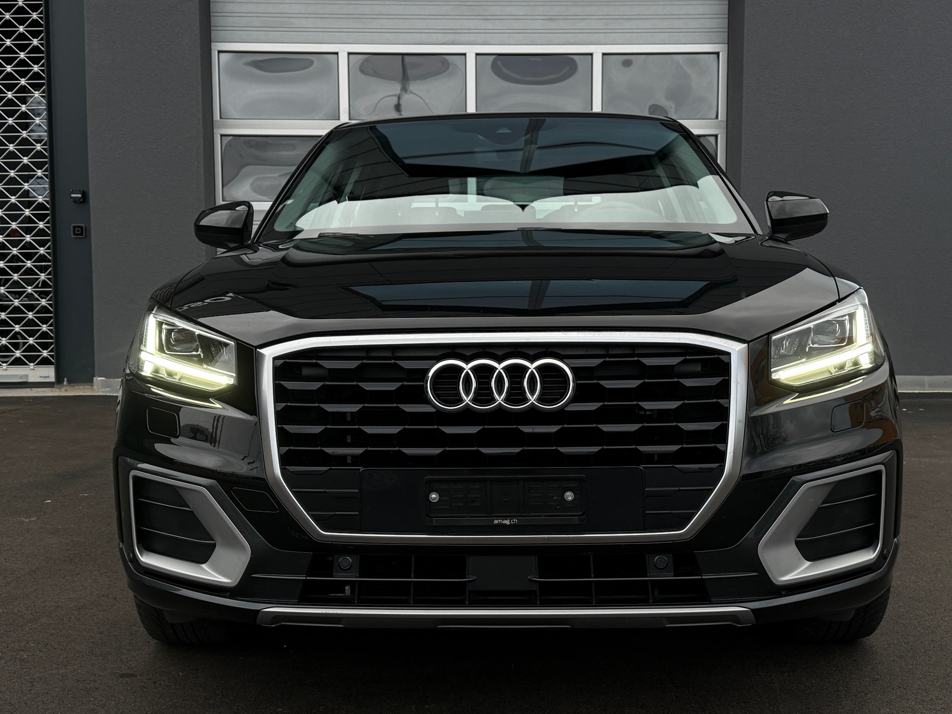 AUDI Q2 35 TFSI Sport S-tronic *All Black*-image-5
