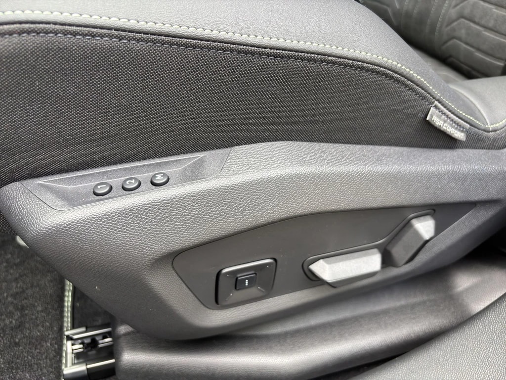 PEUGEOT 5008 145 Hybrid e-DCS6 GT-image-13