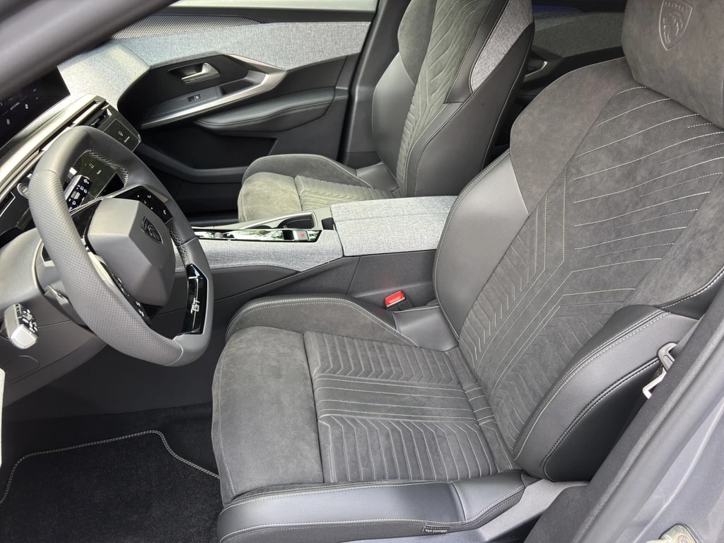 PEUGEOT 5008 145 Hybrid e-DCS6 GT-image-8