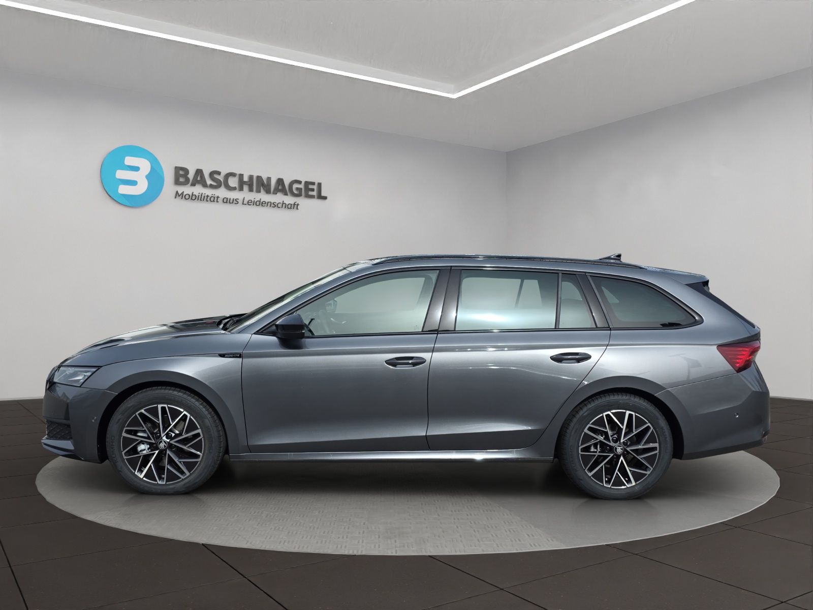 SKODA Octavia Combi 2.0 TSI DSG Dynamic 4x4-image-1