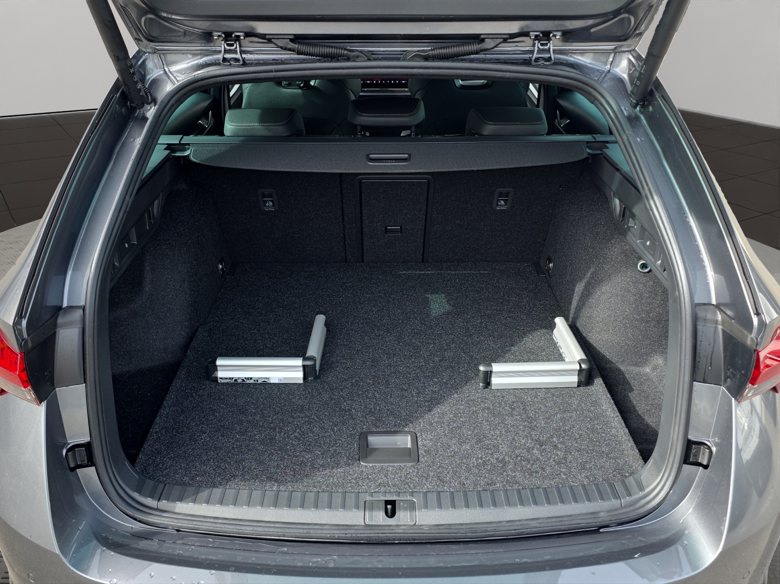 SKODA Octavia Combi 2.0 TSI DSG Dynamic 4x4-image-5