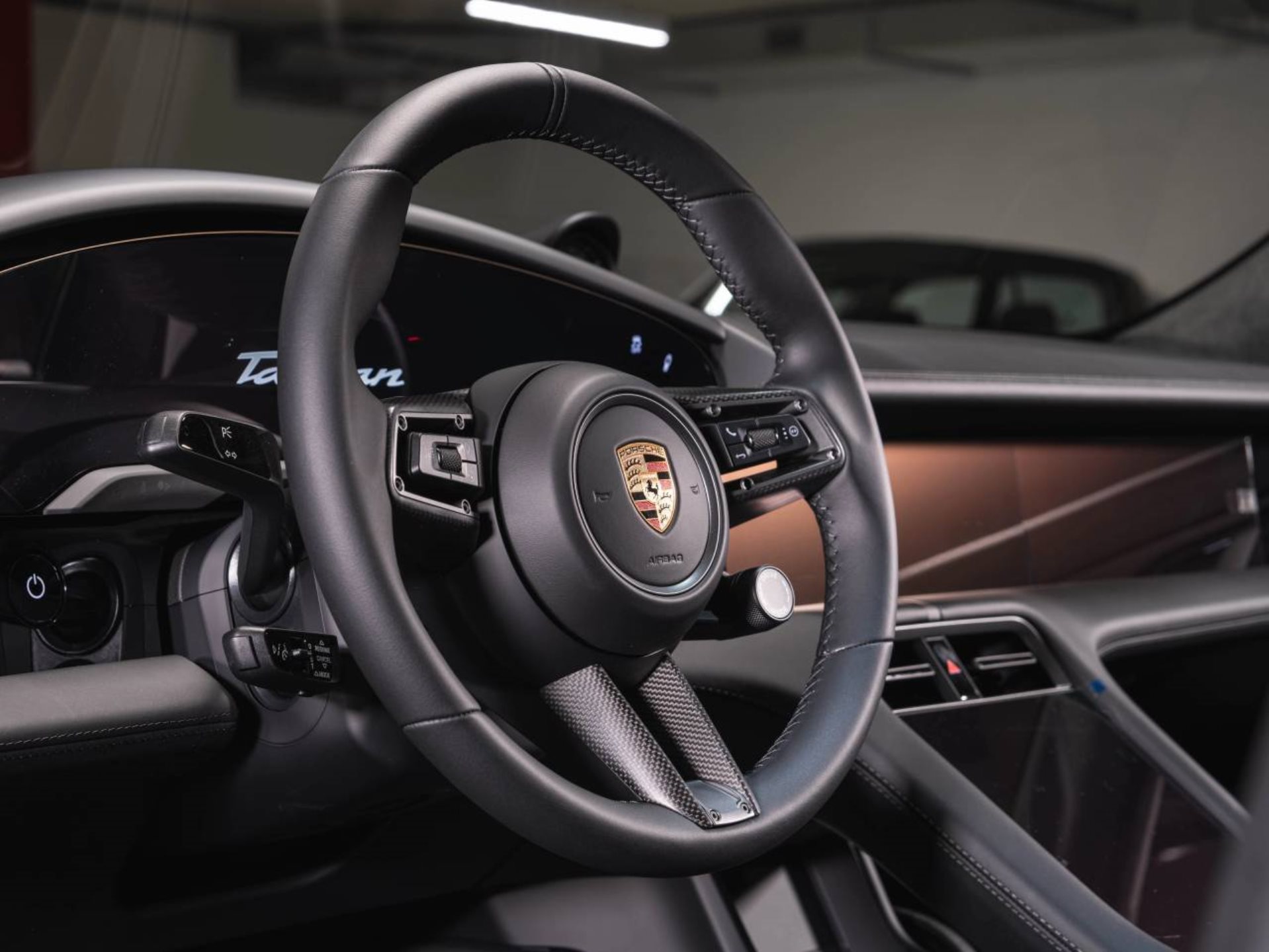 PORSCHE Taycan Turbo (MY23)-image-8