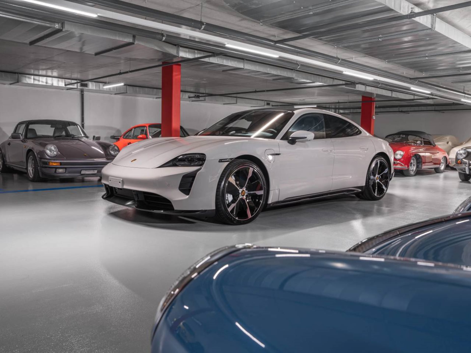 PORSCHE Taycan Turbo (MY23)-image-0