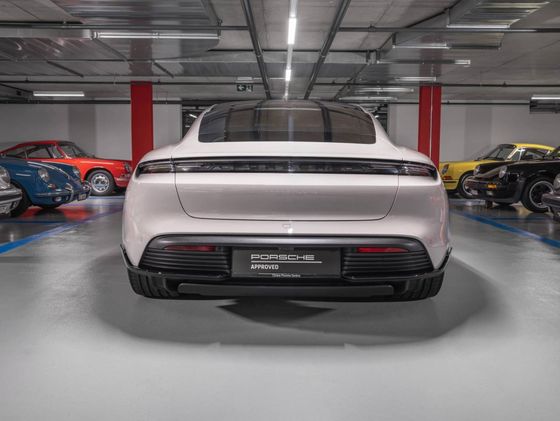 PORSCHE Taycan Turbo (MY23)-image-6