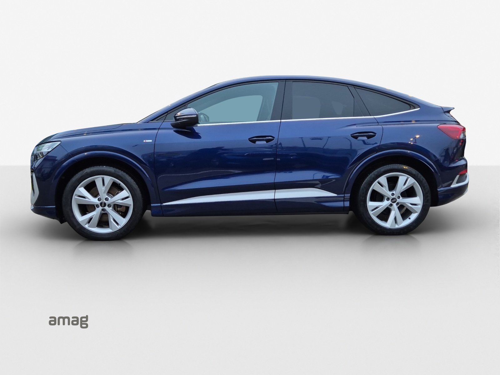 AUDI Q4 Sportback e-tron 50 quattro-image-1
