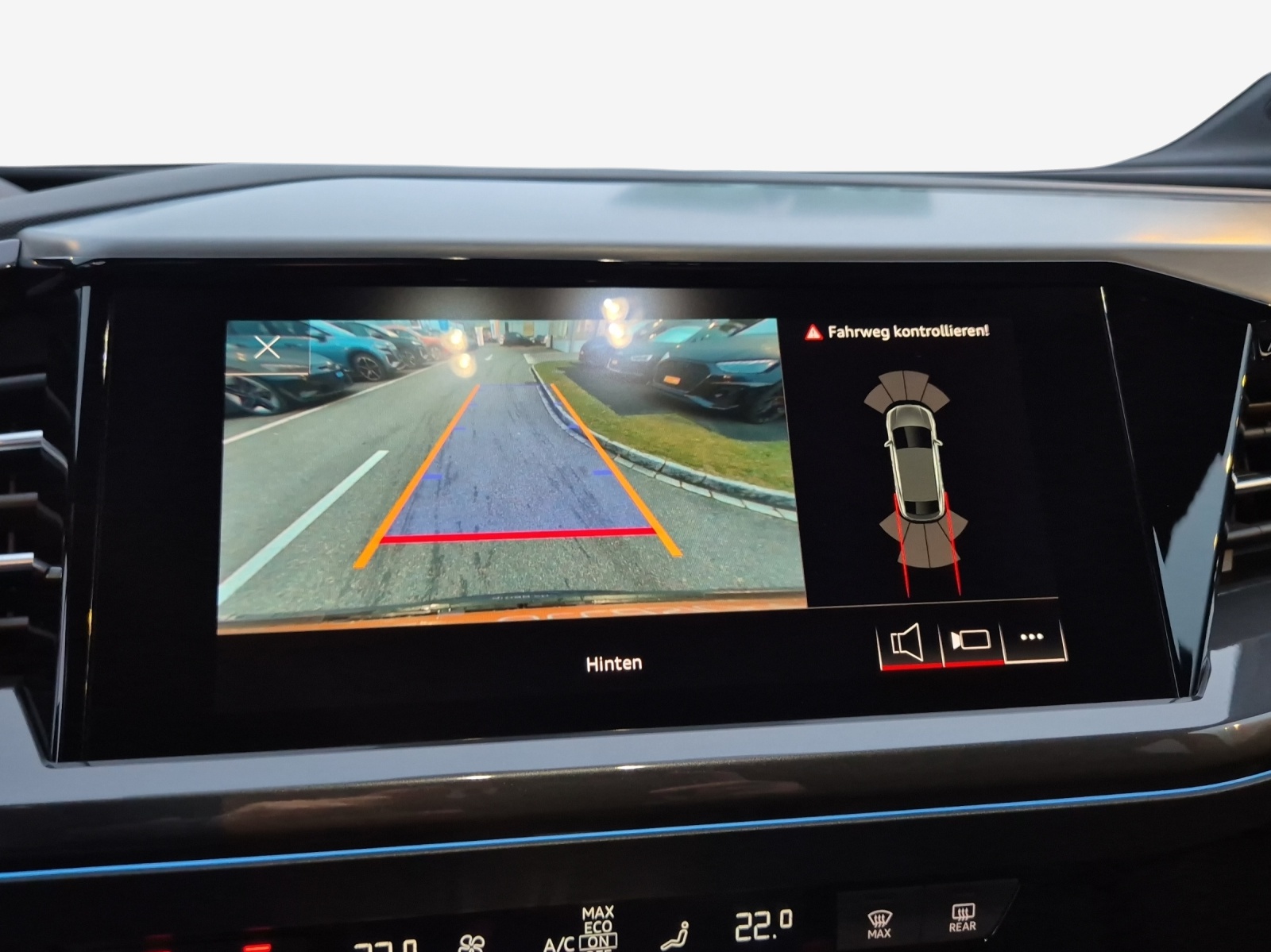AUDI Q4 Sportback e-tron 50 quattro-image-15