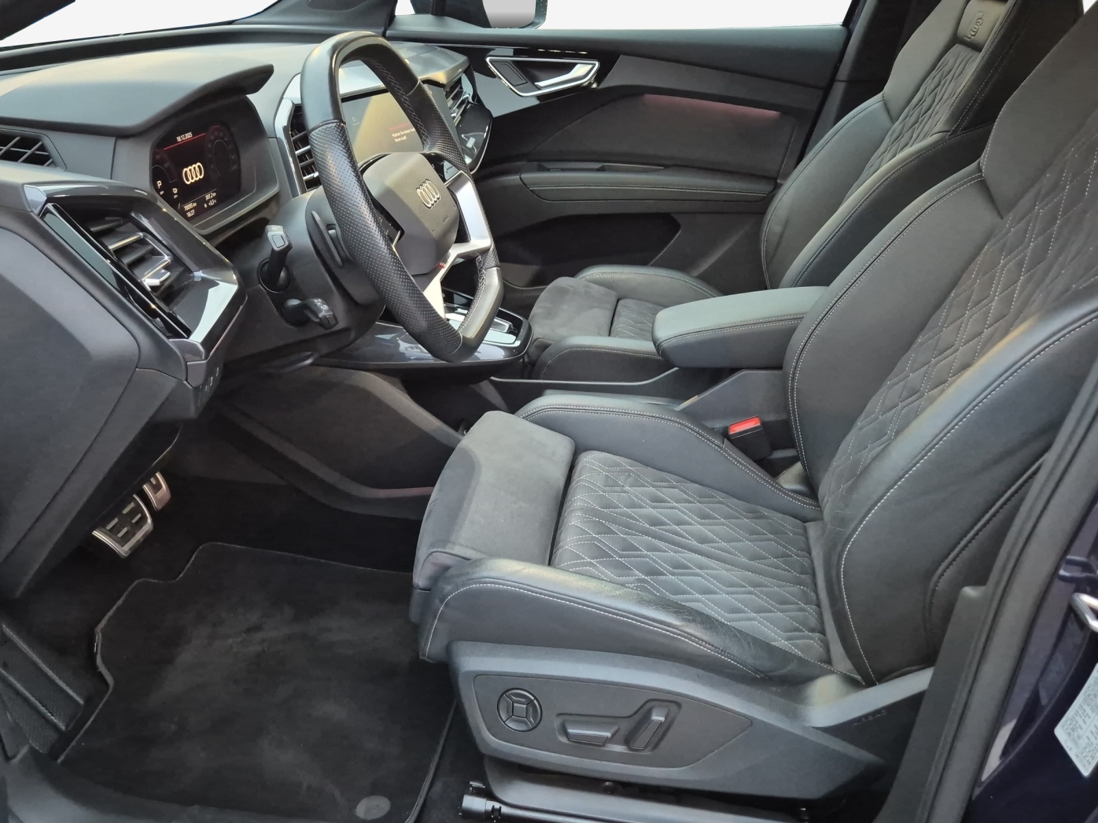 AUDI Q4 Sportback e-tron 50 quattro-image-8