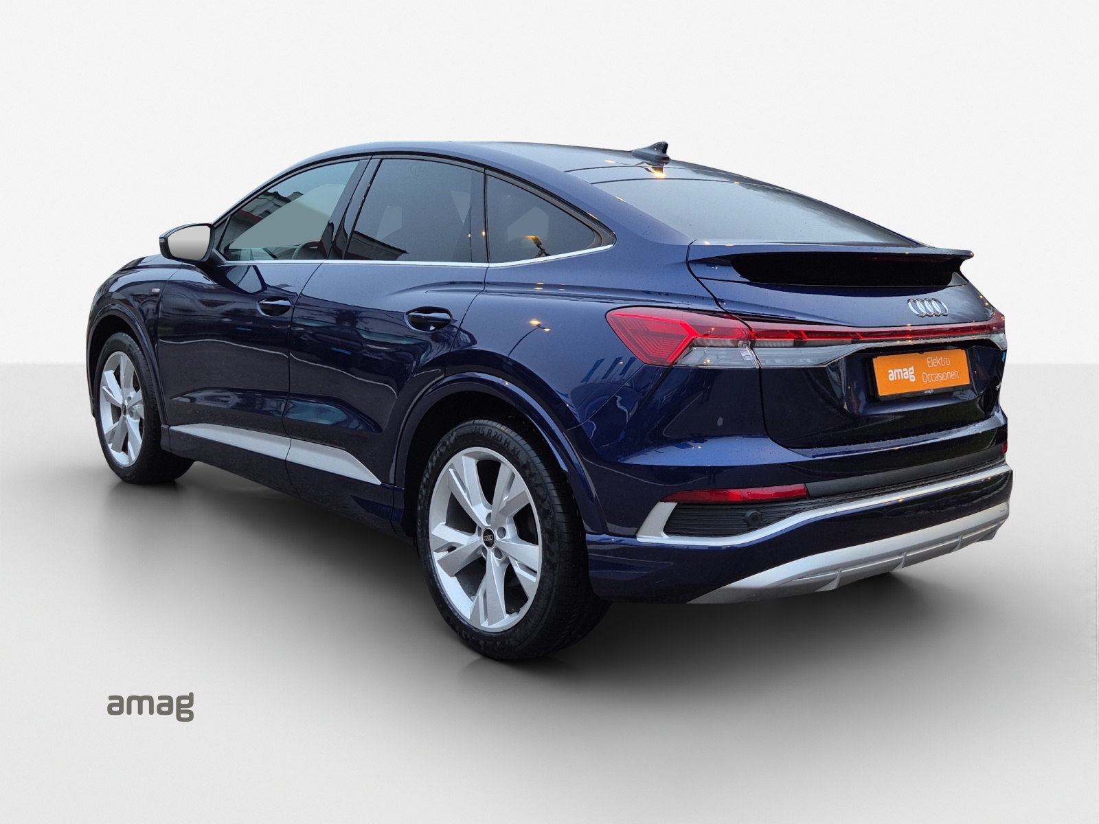 AUDI Q4 Sportback e-tron 50 quattro-image-2