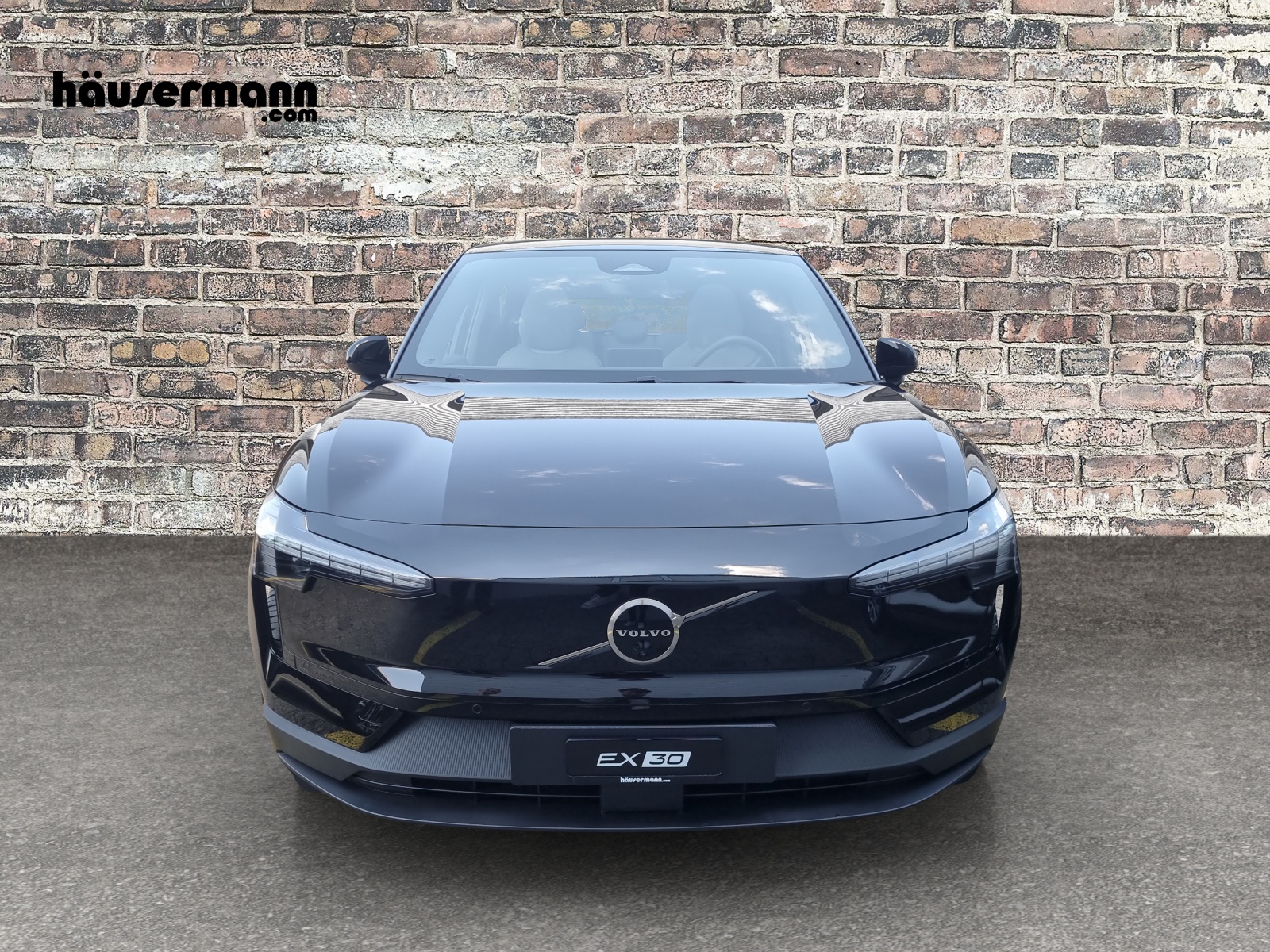 VOLVO EX30 E60 Twin Ultra Performance AWD-image-1