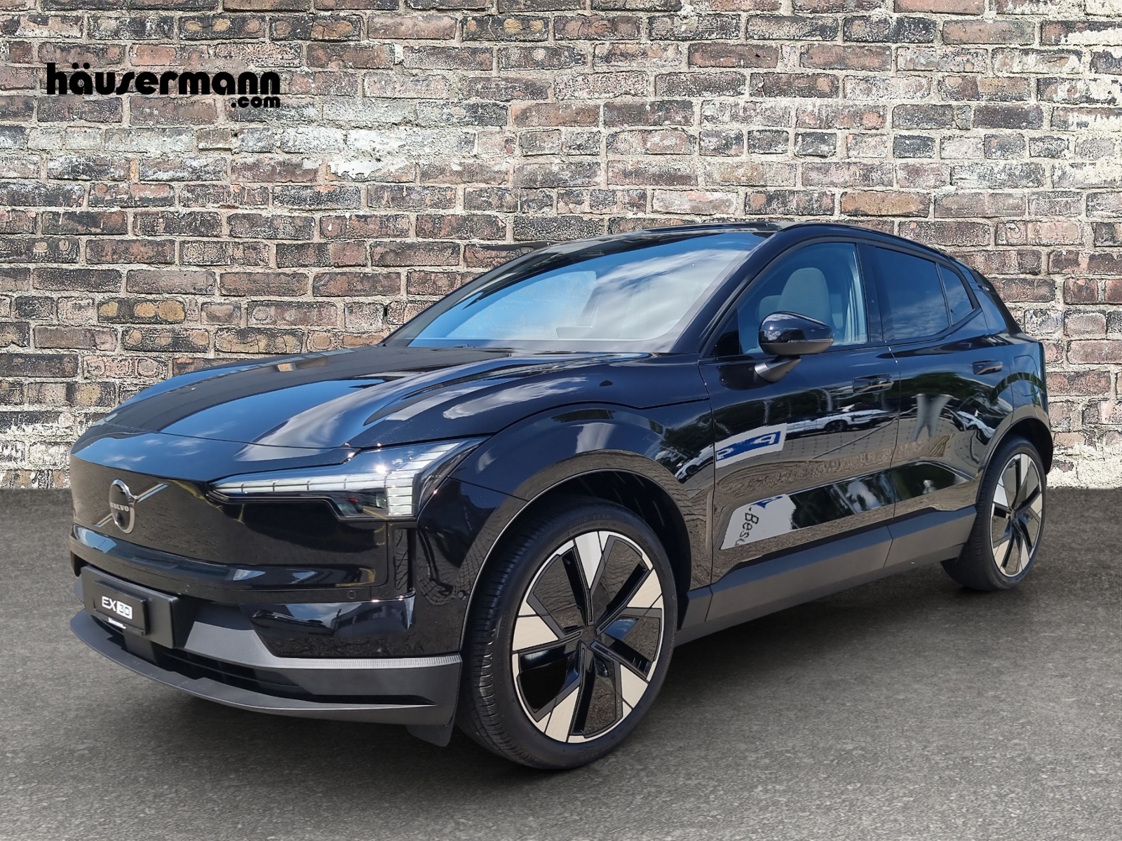 VOLVO EX30 E60 Twin Ultra Performance AWD-image-0