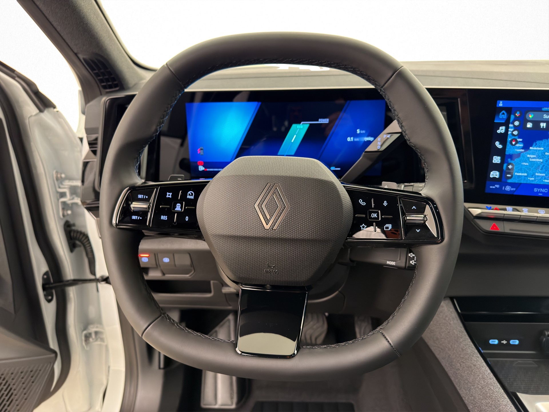 RENAULT Austral 1.2 E-Tech evolution-image-5