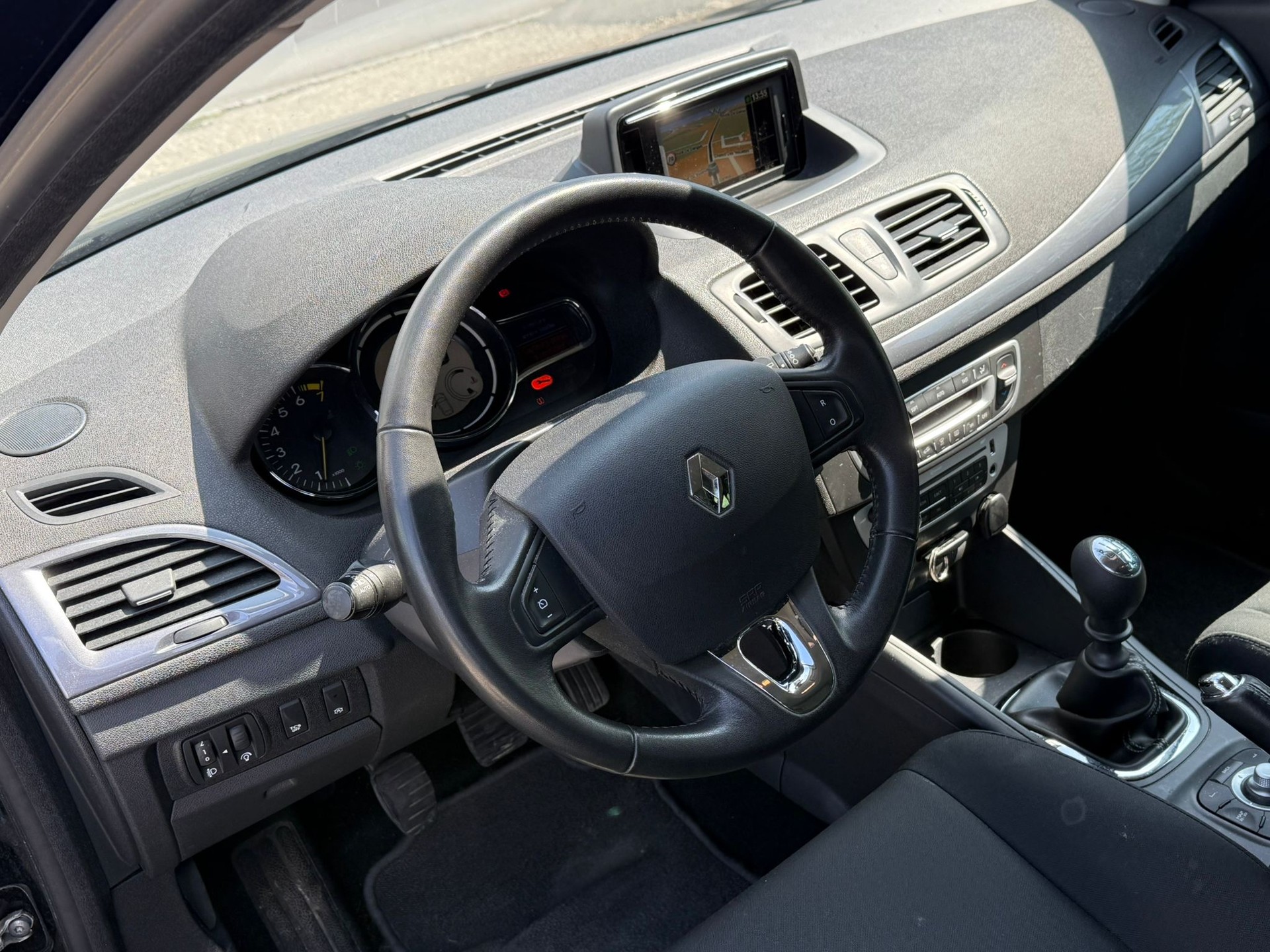 RENAULT Mégane 1.2 16V Turbo Limited-image-11