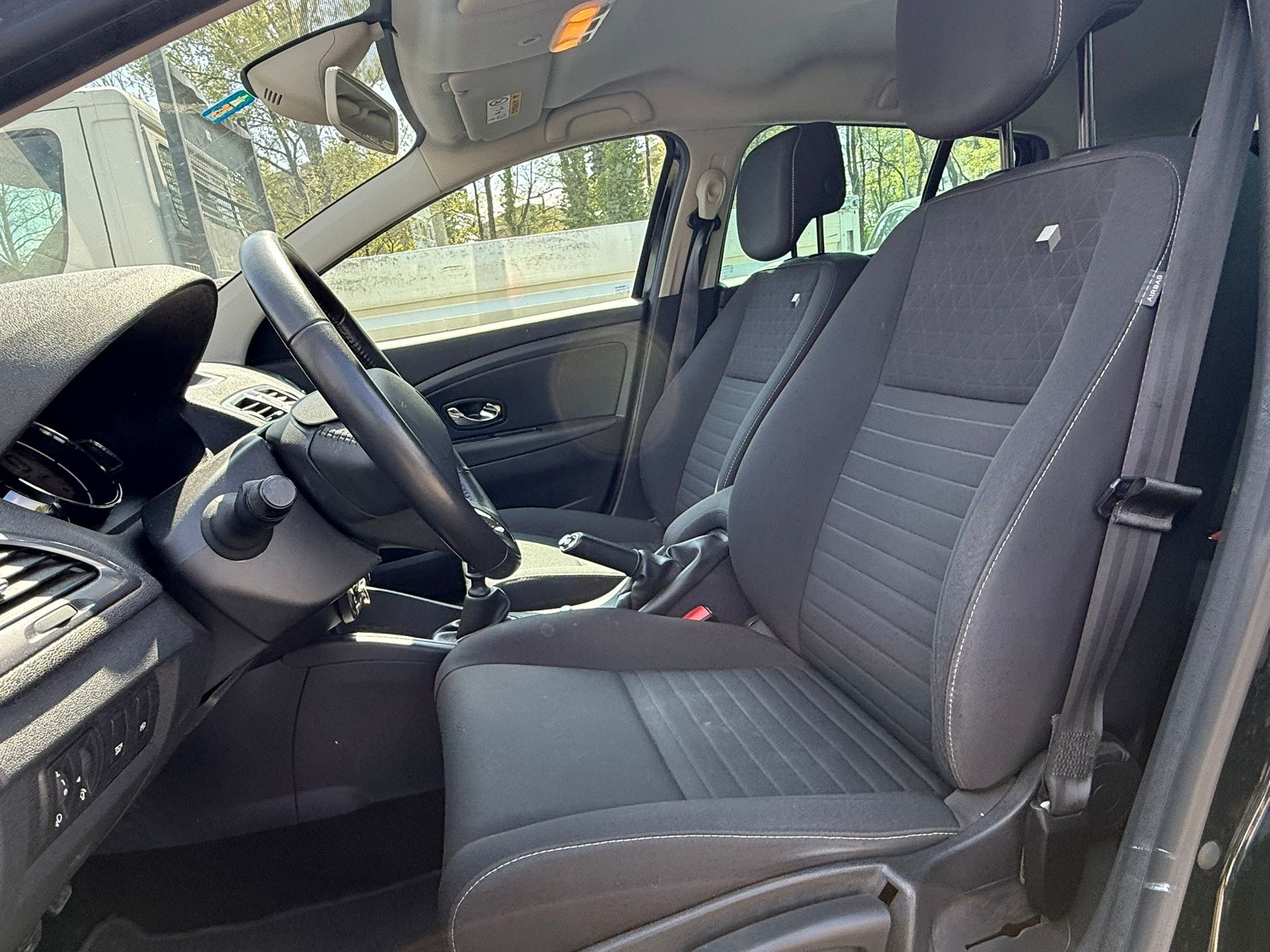 RENAULT Mégane 1.2 16V Turbo Limited-image-8