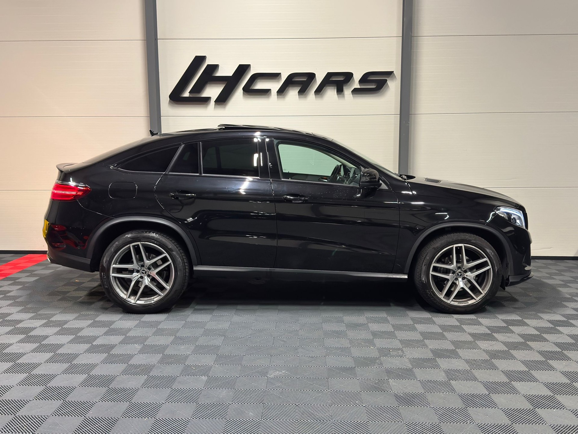 MERCEDES-BENZ GLE 350 d Coupé-image-4