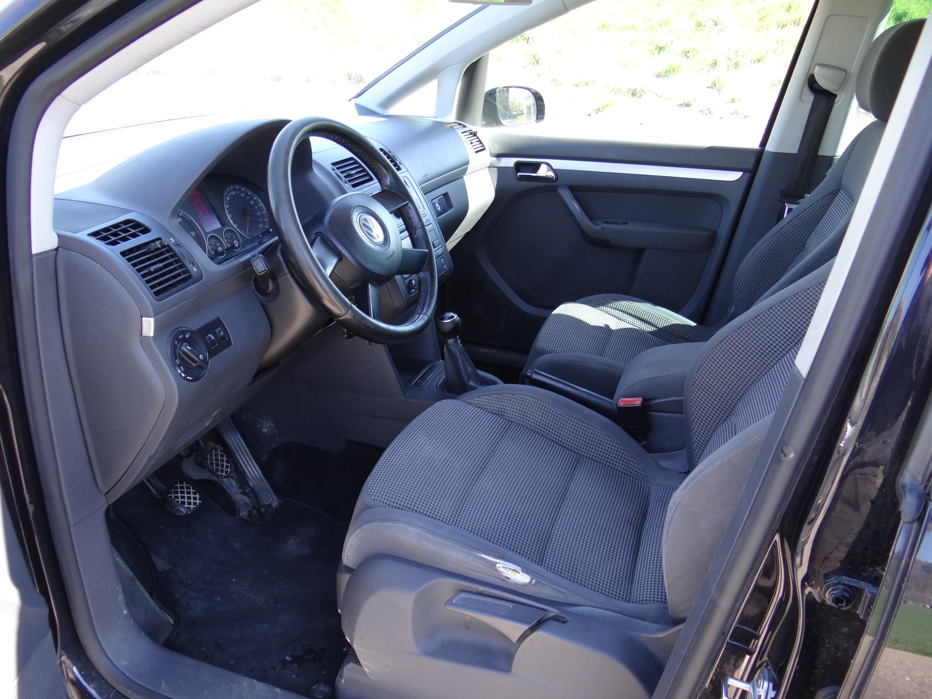 VW Touran 1.9 TDI Trendline-image-6