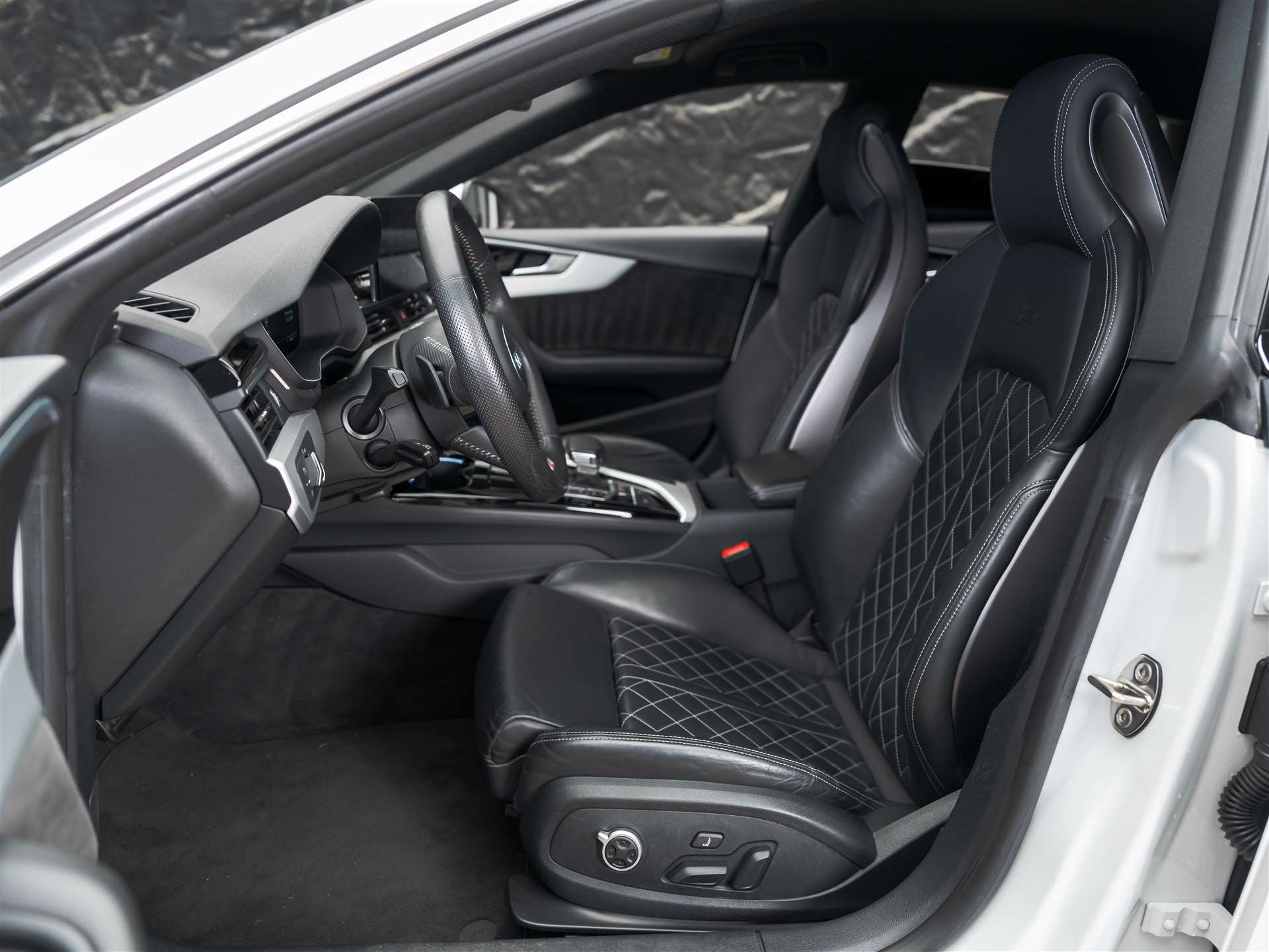 AUDI S5 Sportback 3.0 TDI quattro tiptronic *20" Felgen*Matrix-LED*Massage*AHK-image-9