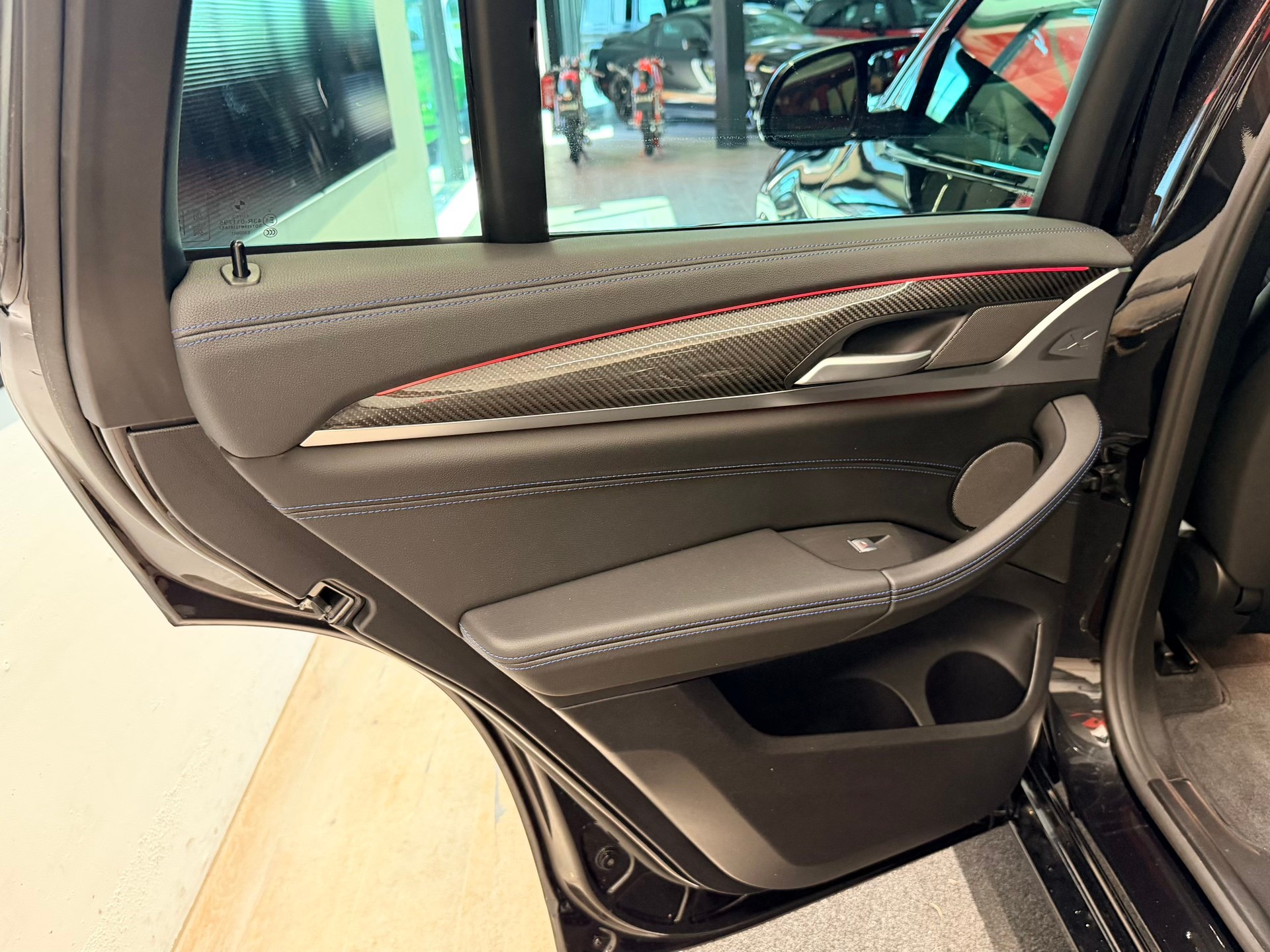 BMW X4 M40i 48V Steptronic-image-19