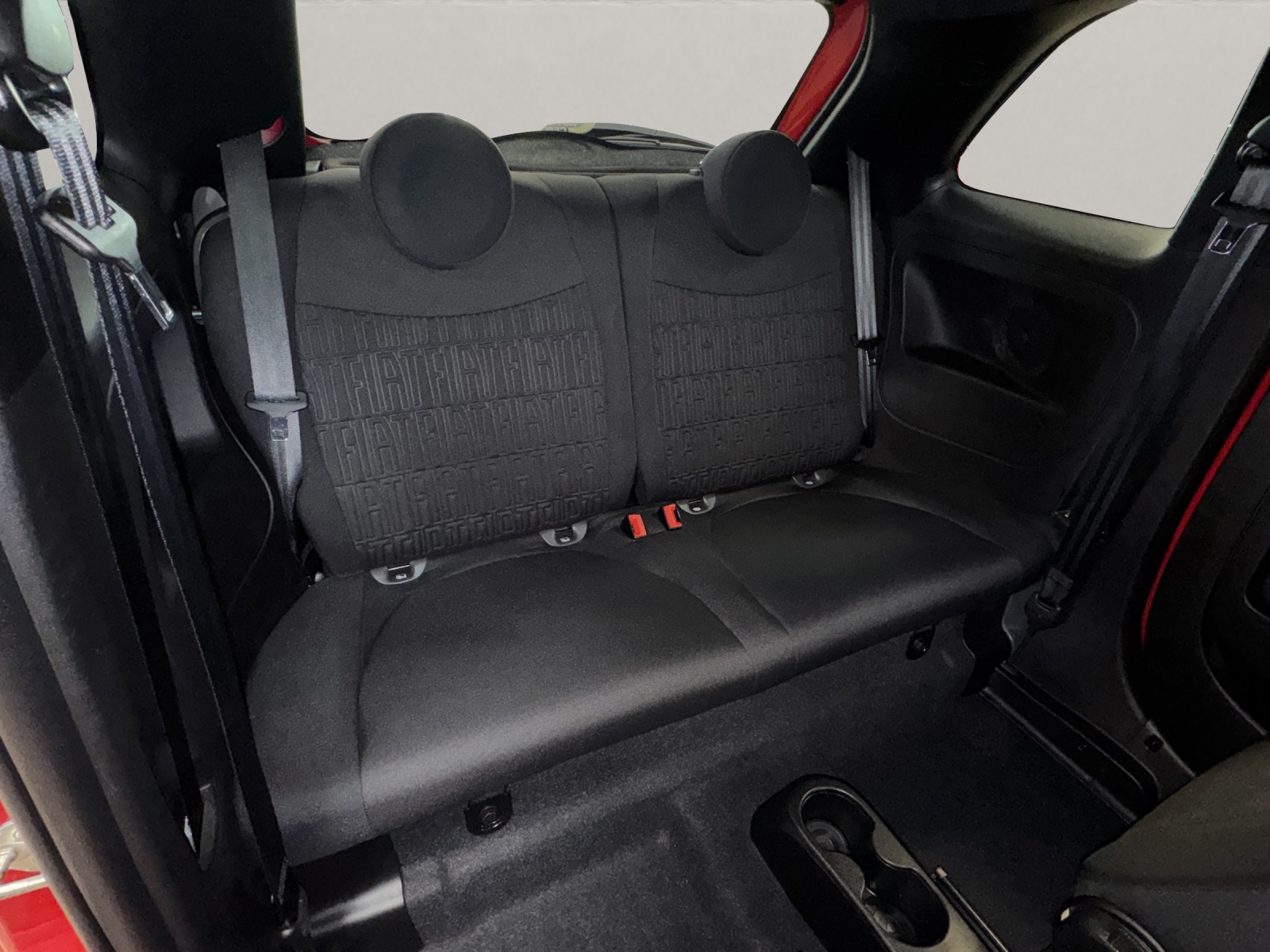 FIAT 500 1.0 Hybrid Swiss Edition-image-13