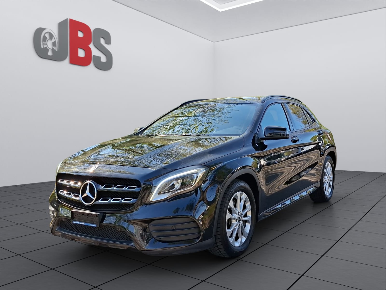 MERCEDES-BENZ GLA 250 4Matic 7G-DCT-image-0